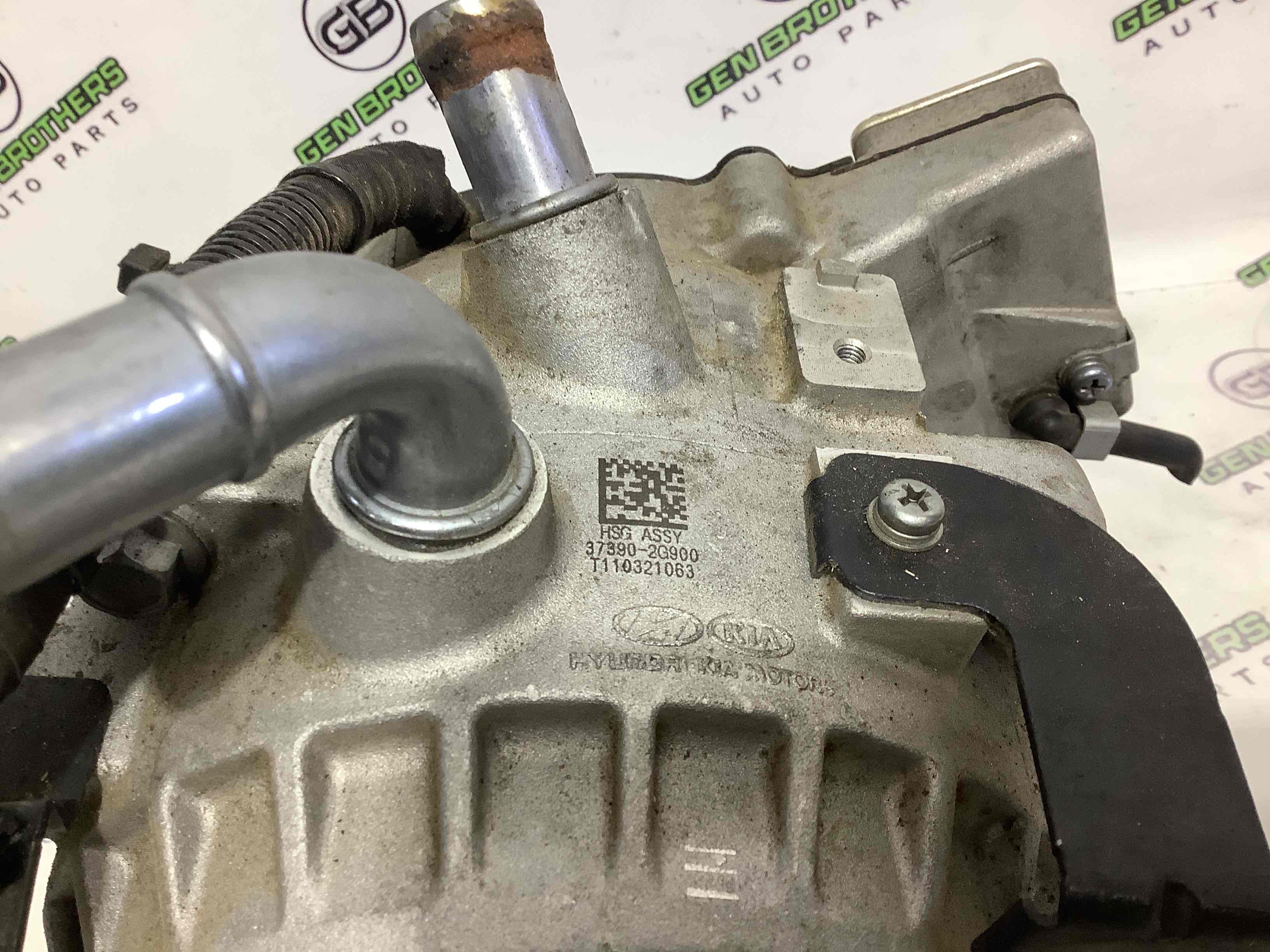 Генератор, кронштейн генератора