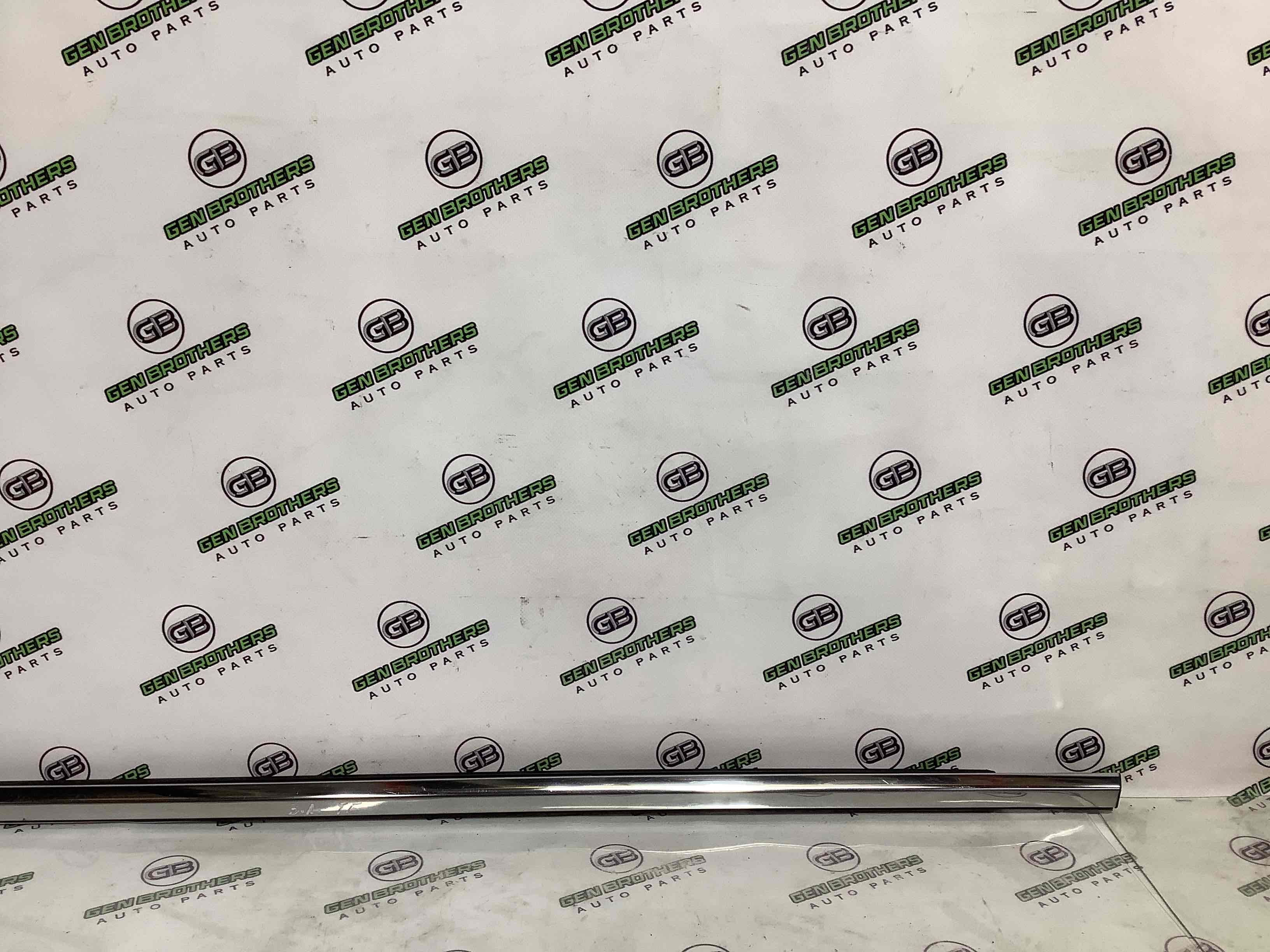 Молдинг двері задньої лівої