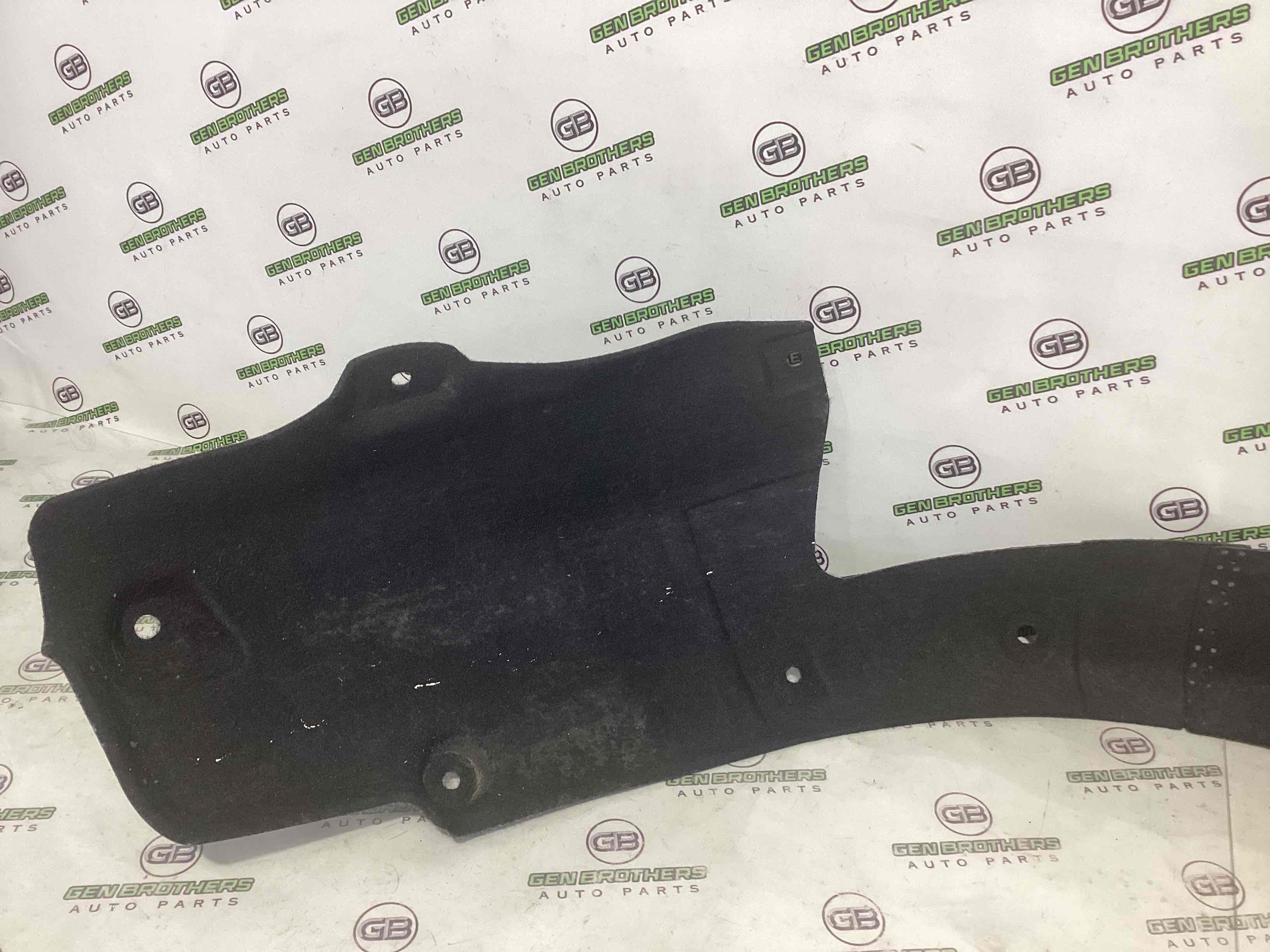 Захист арок задній правий підкрилок