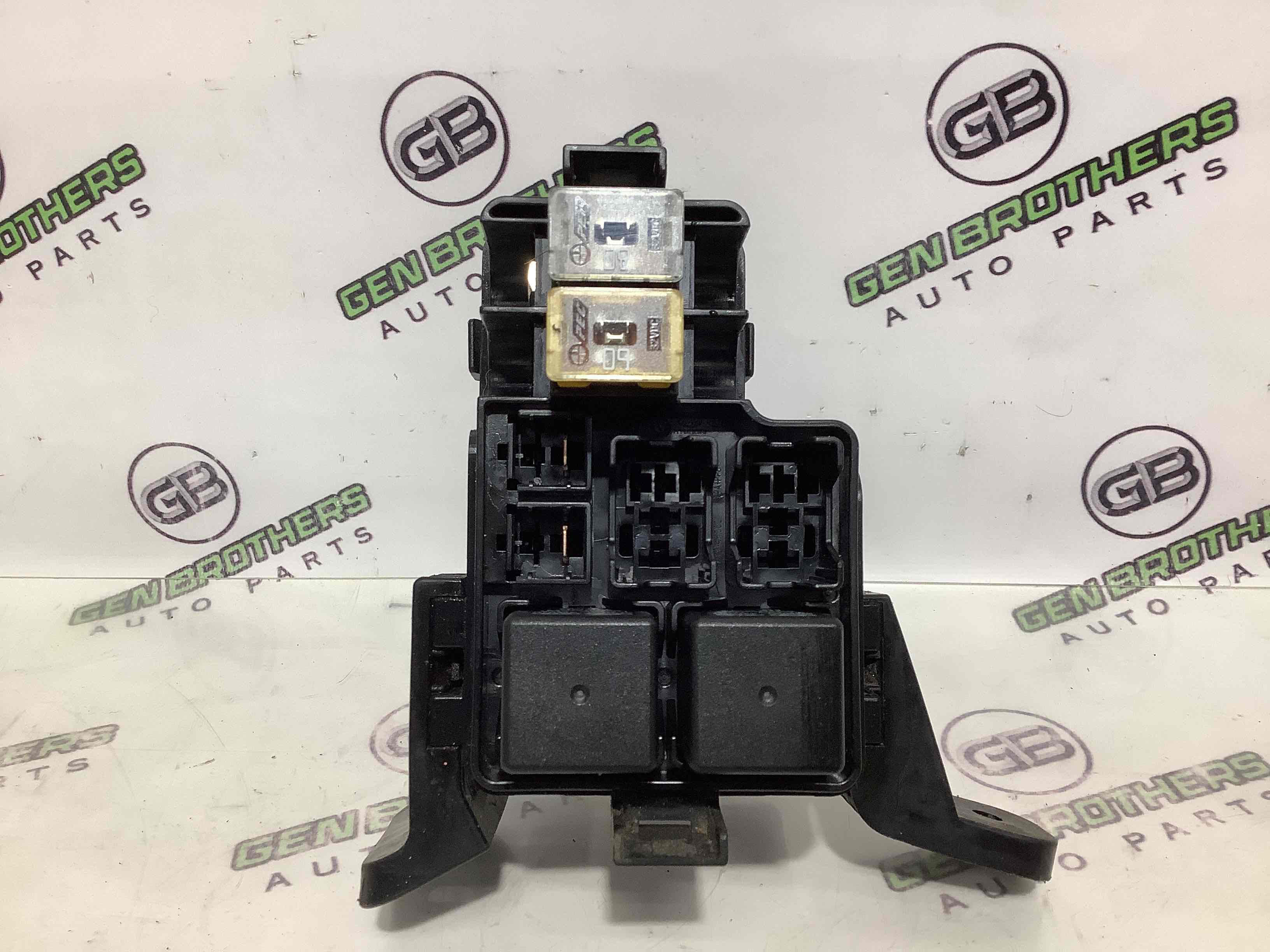 Блок запобіжників (блок реле)