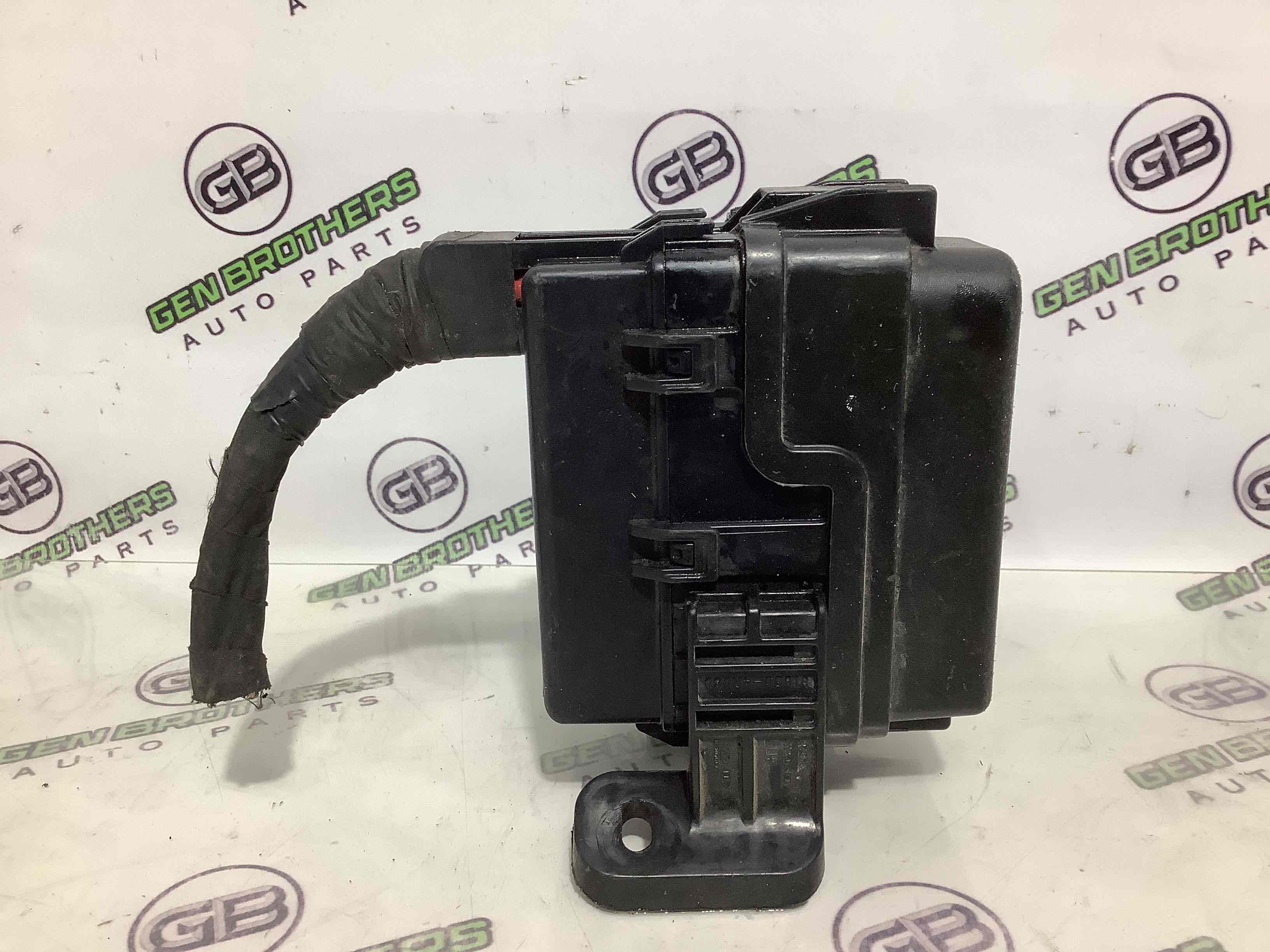 Блок запобіжників (блок реле)