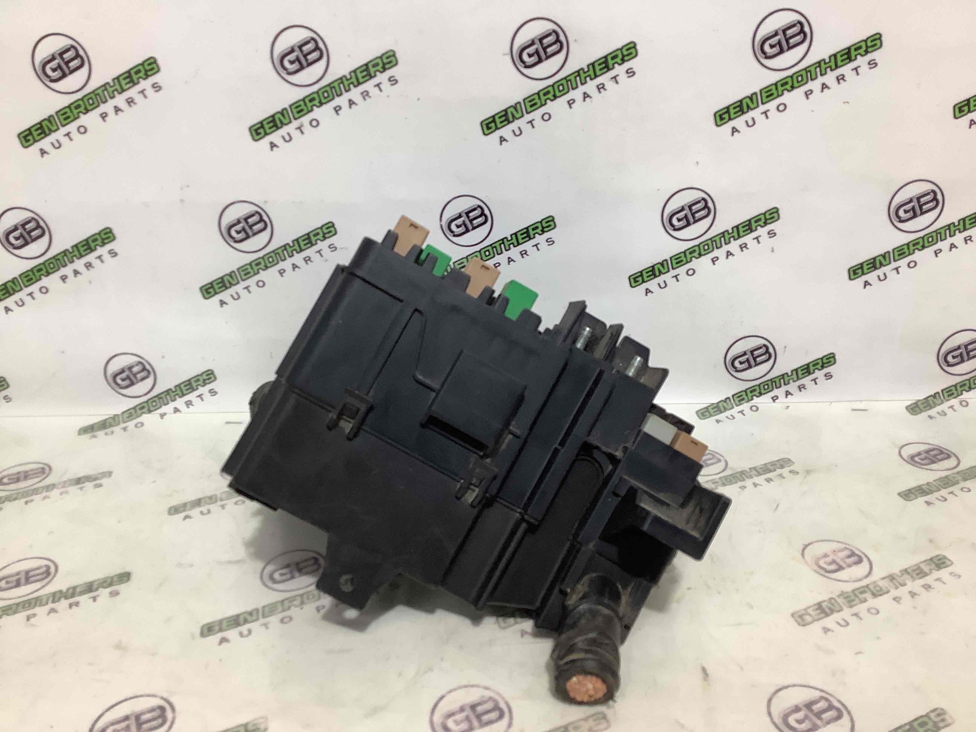 Блок запобіжників (блок реле)