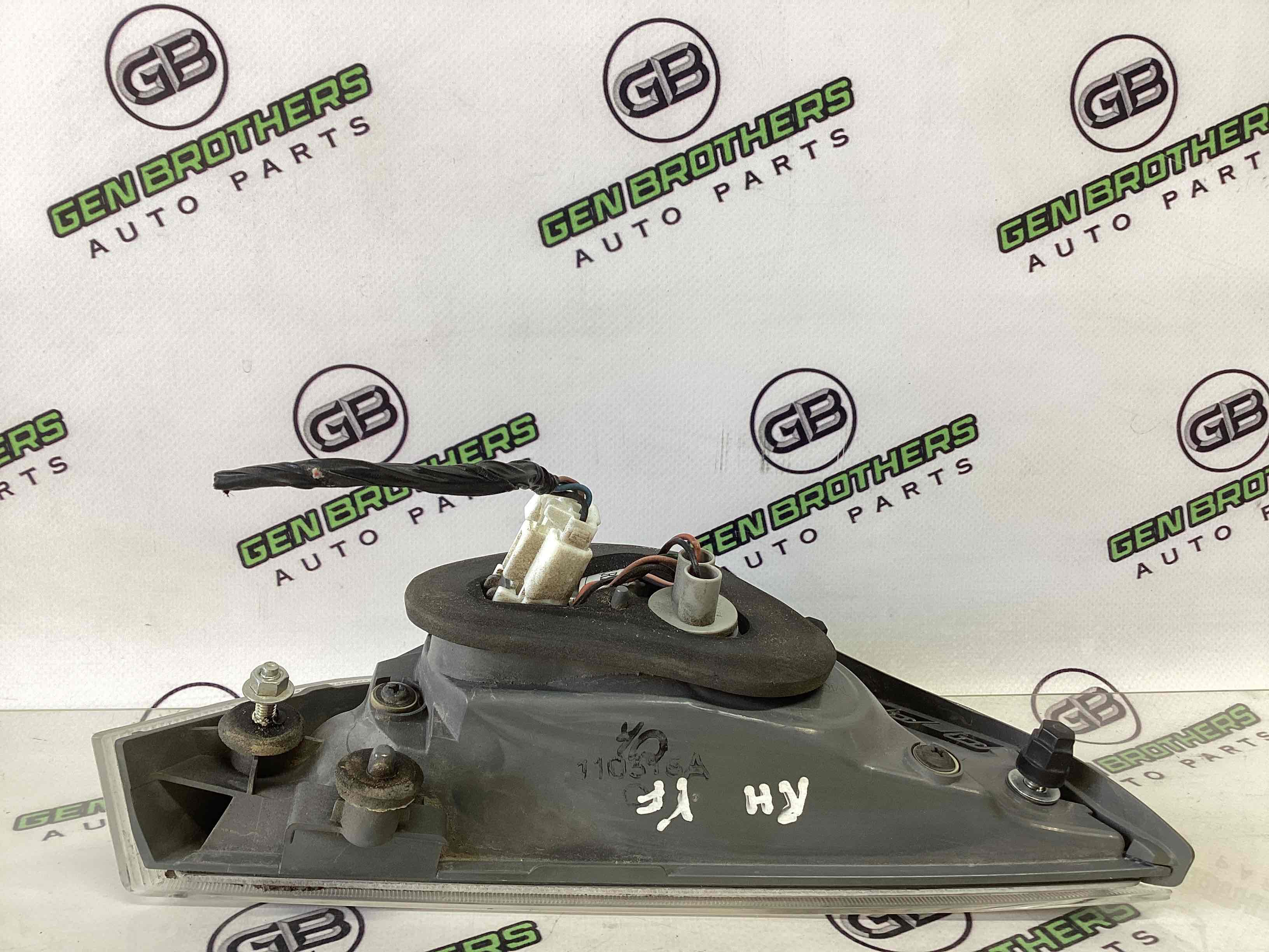 Ліхтар задній правий