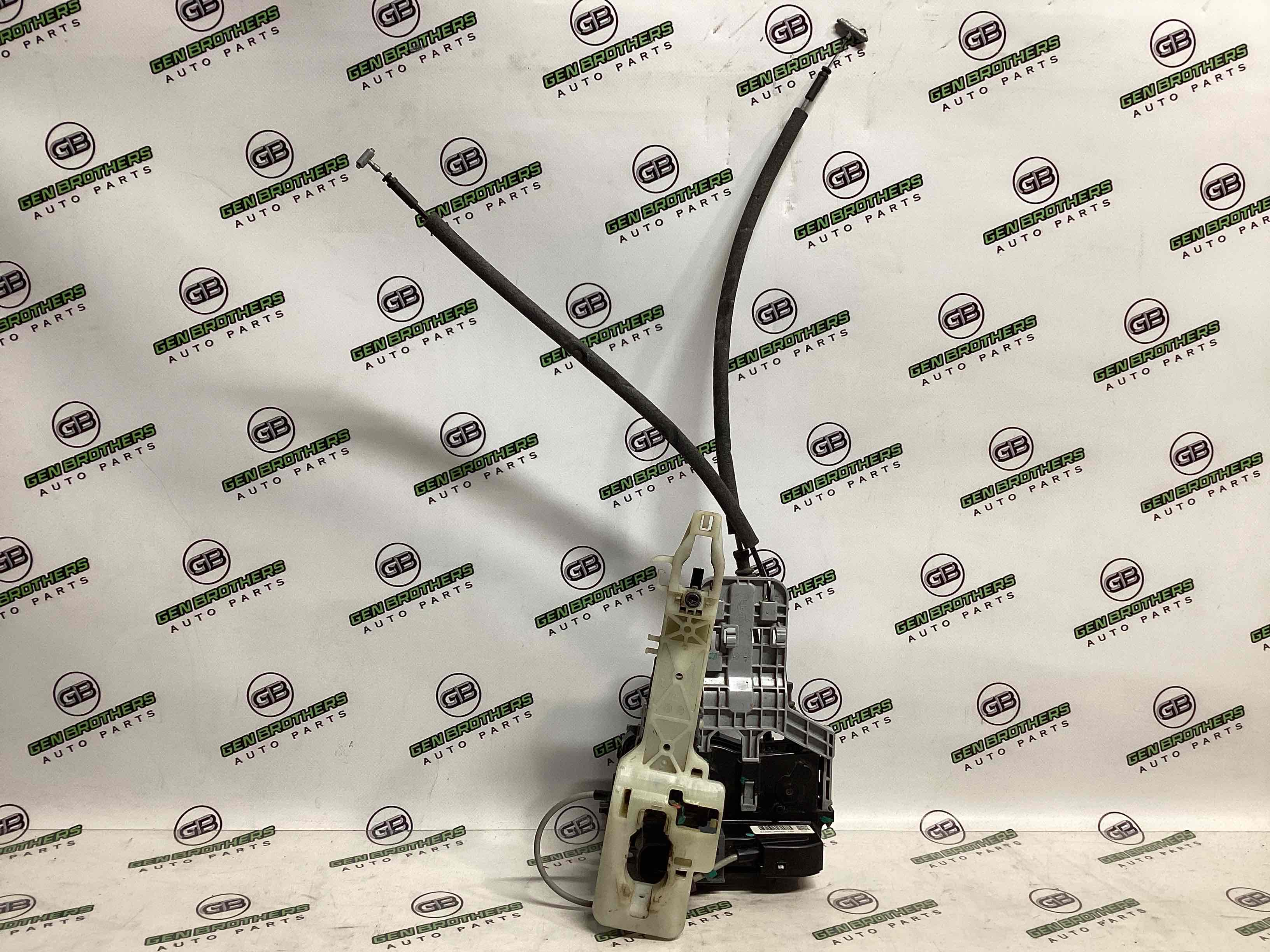 Замок дверей передньої правої