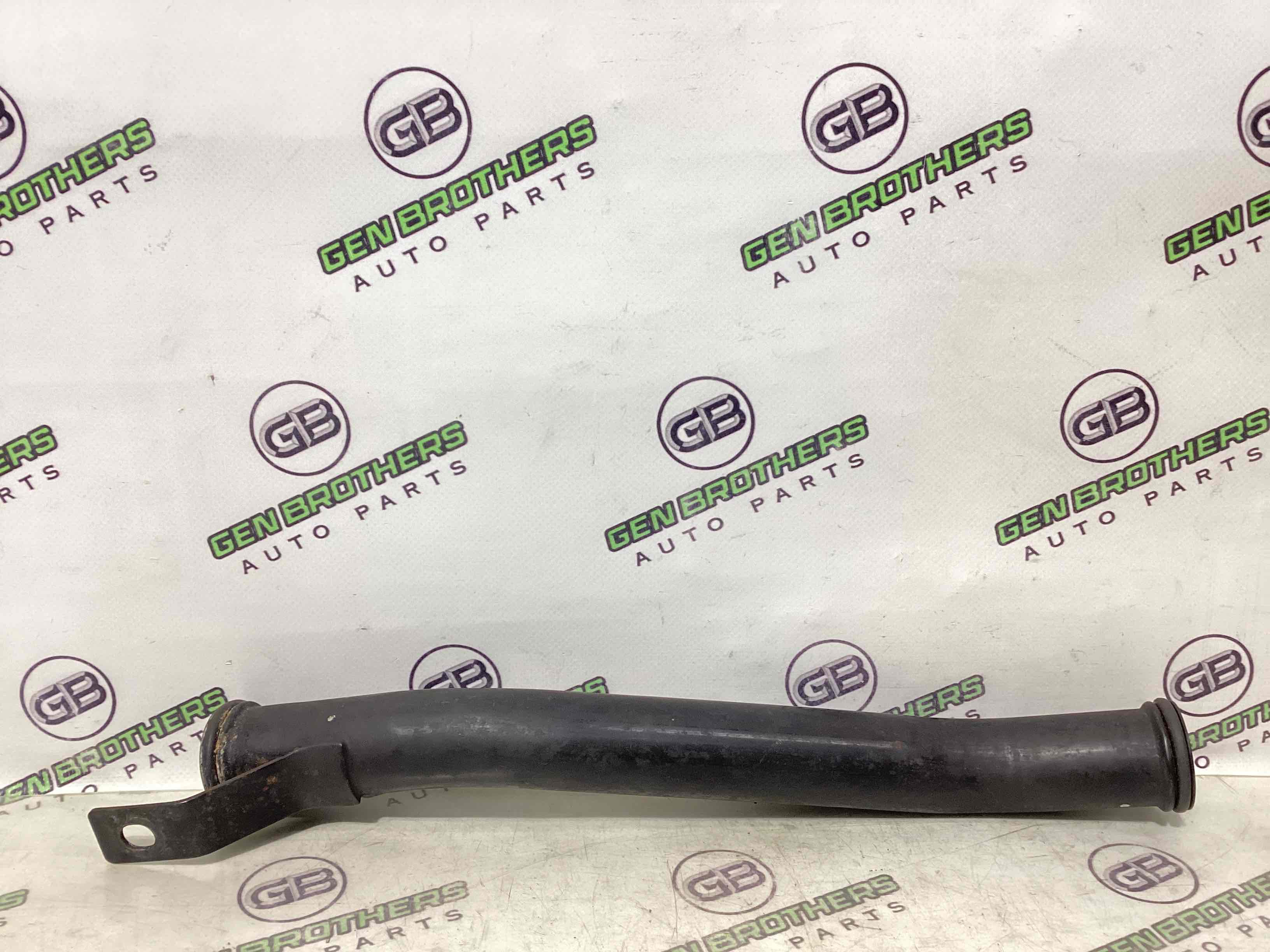 Патрубок трубопровід, шланг