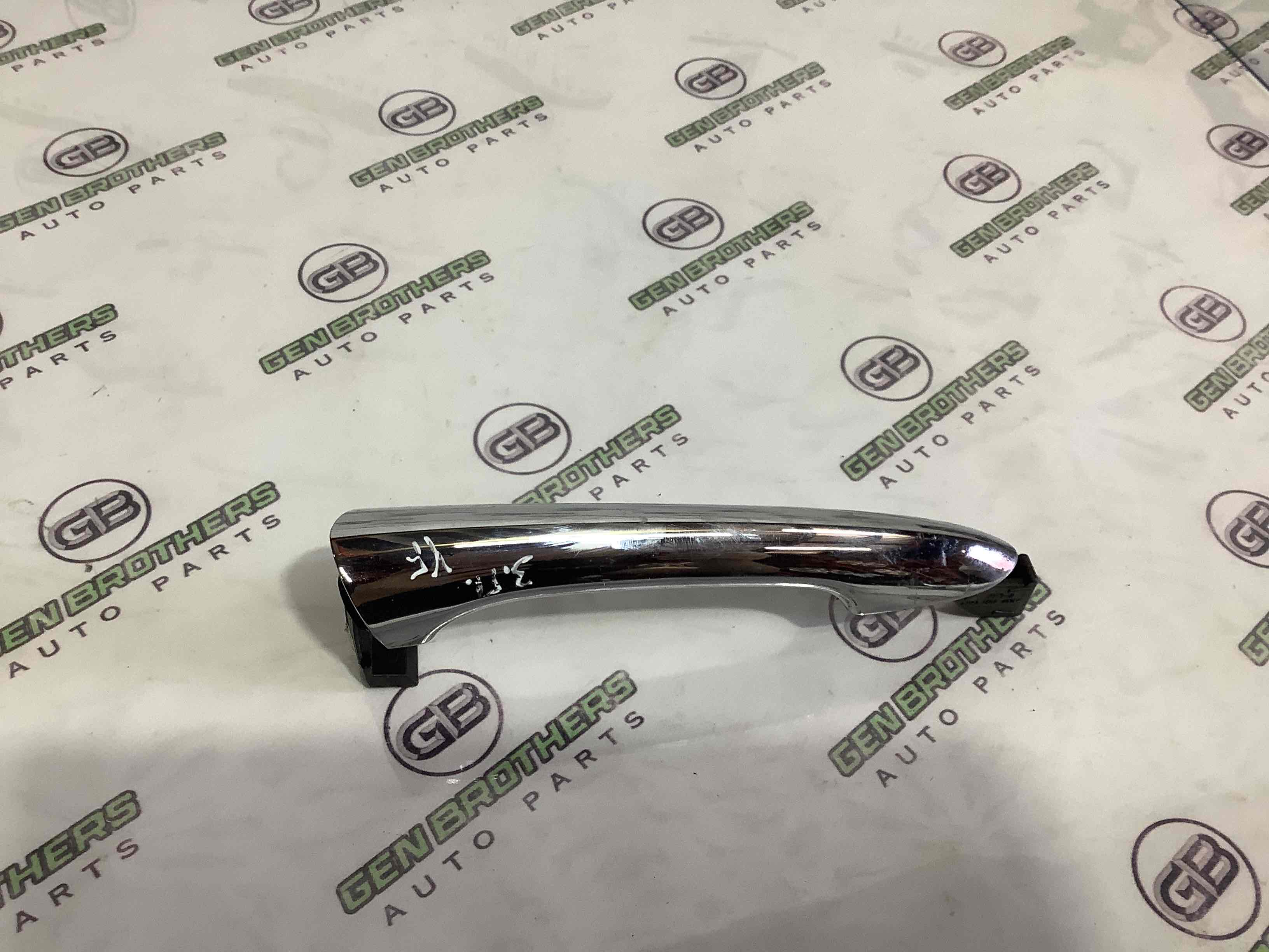 Ручка двері зовнішня