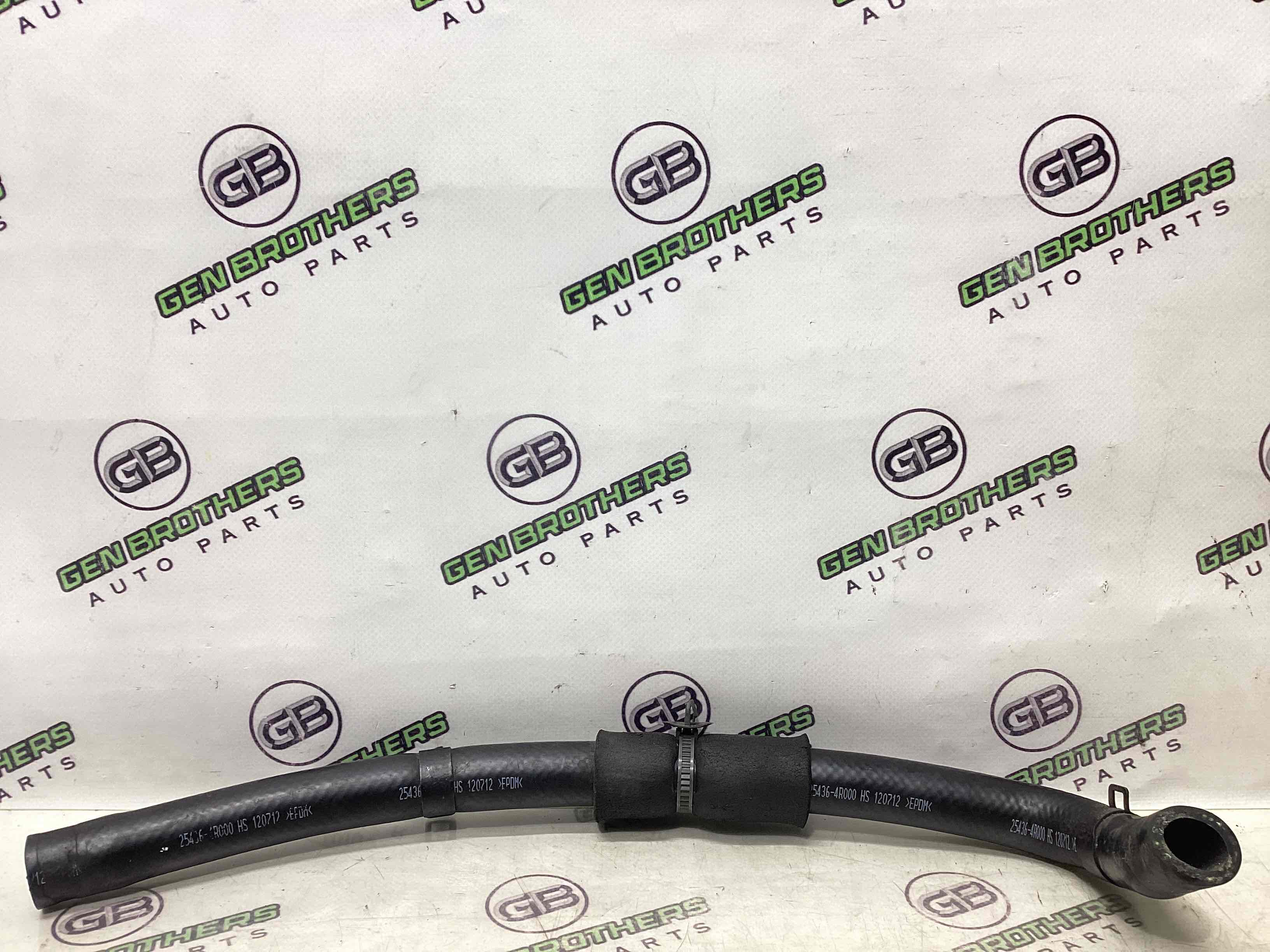 Патрубок трубопровід, шланг