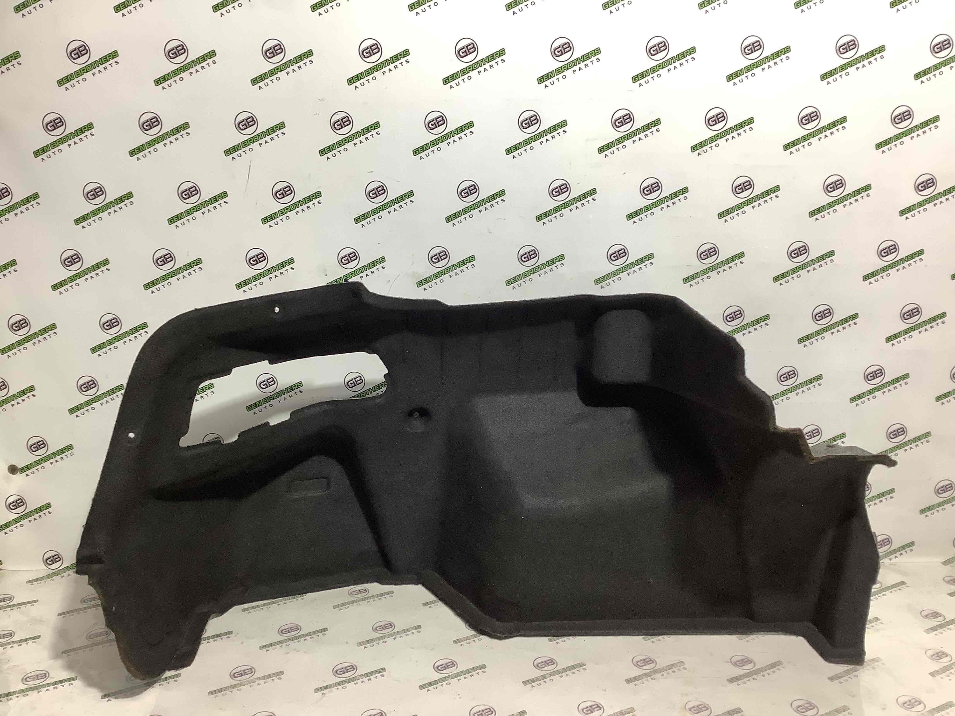 Елементи оздоблення багажника