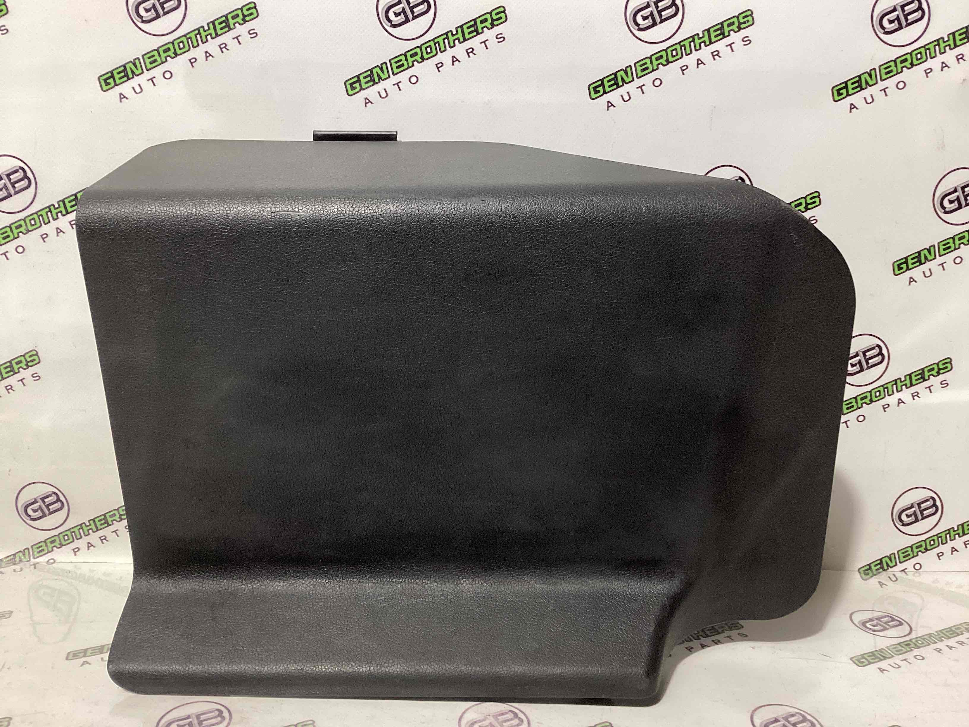 Полиця акумулятора, кришка, кріплення майданчик АКБ