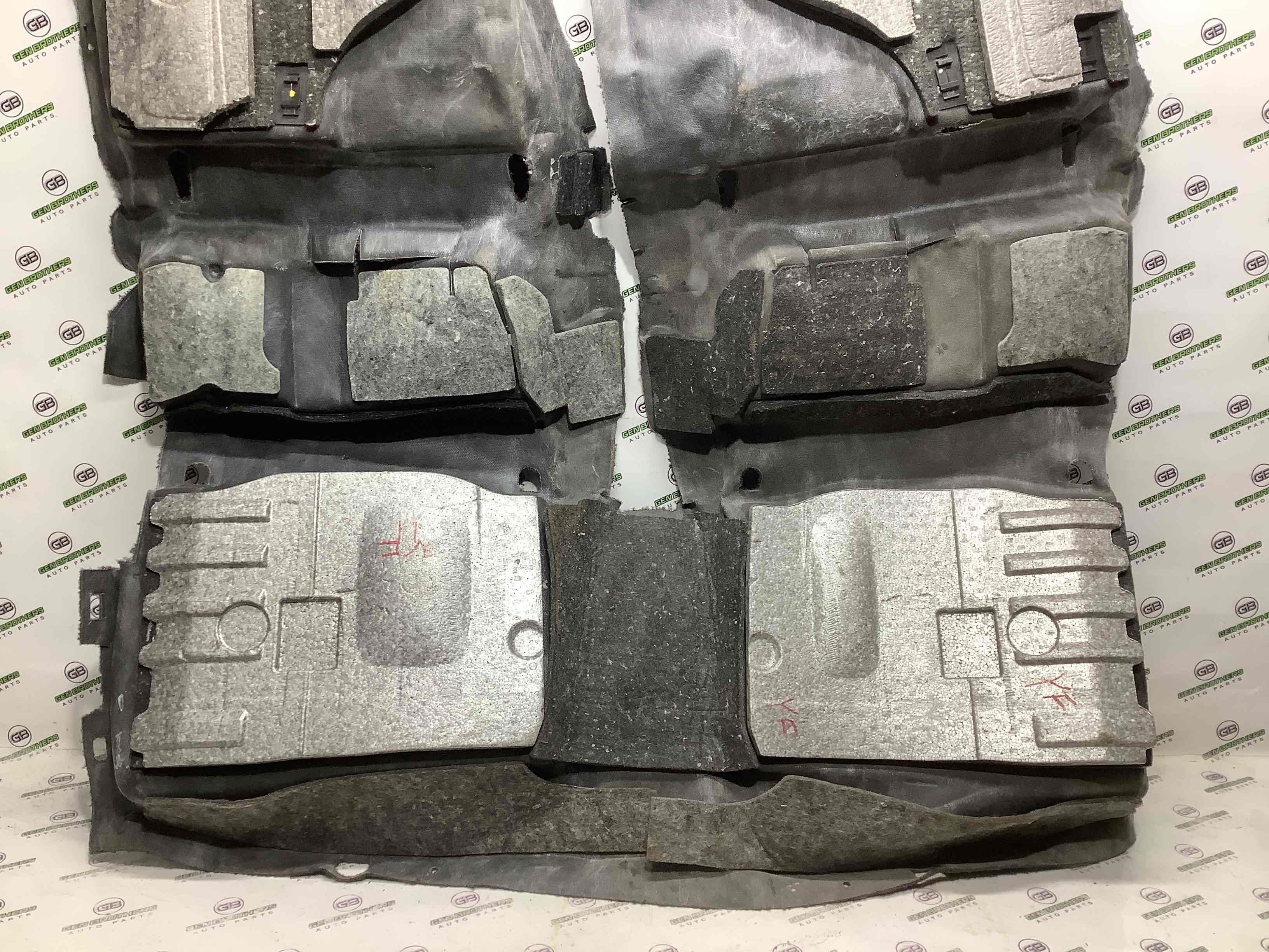 Килимки комплекти, підлога салону