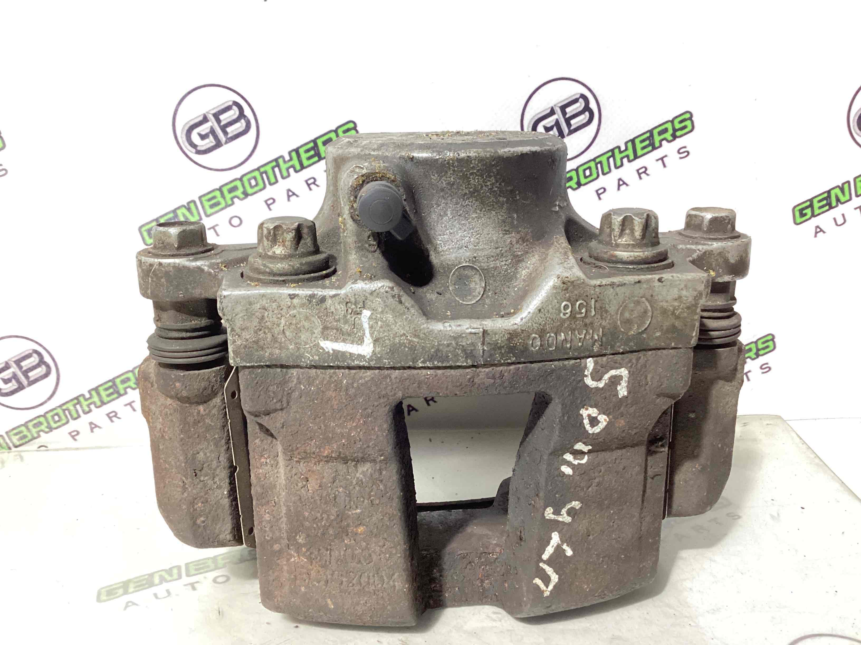 Супорт передній правий