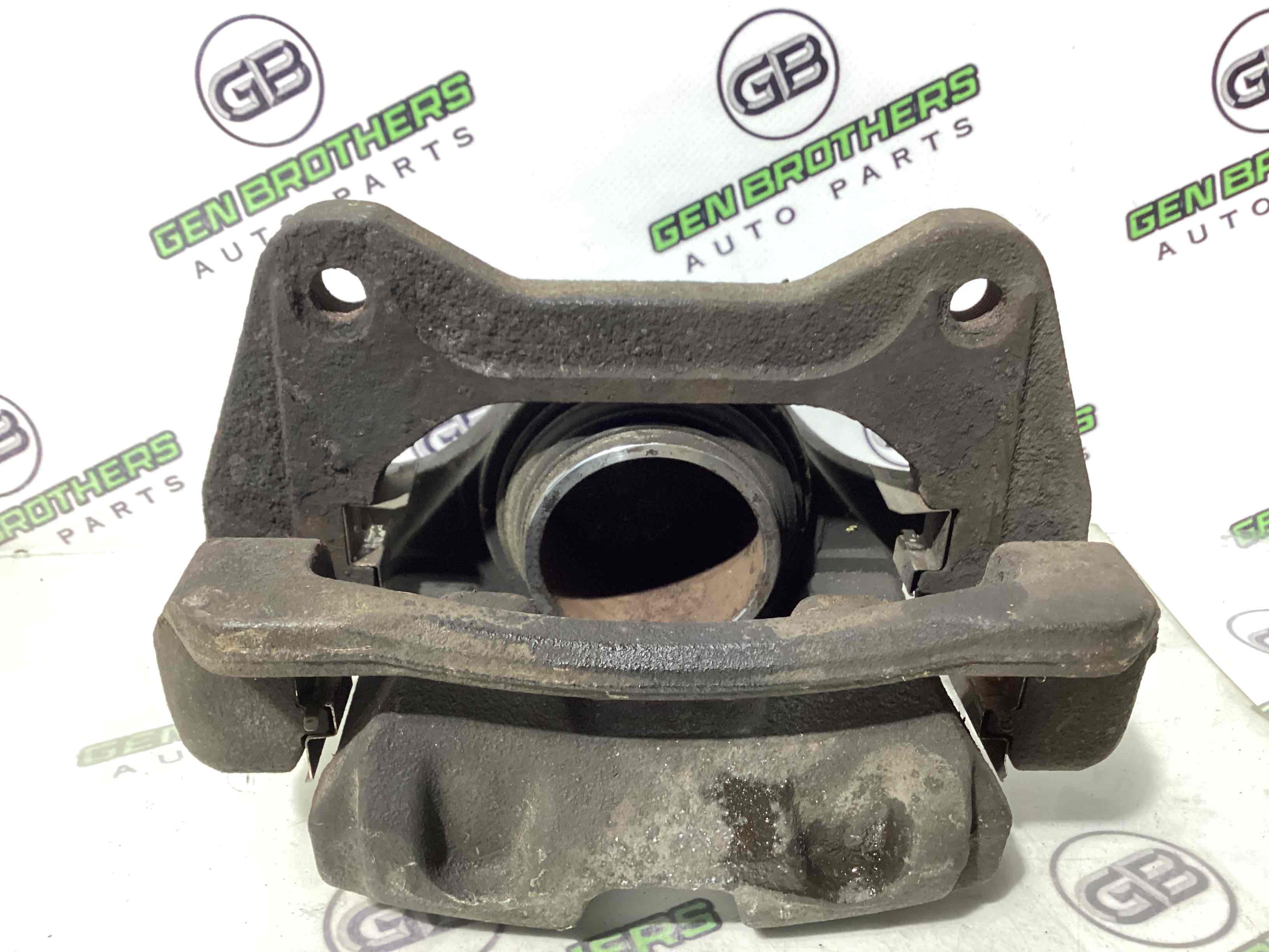 Супорт передній правий