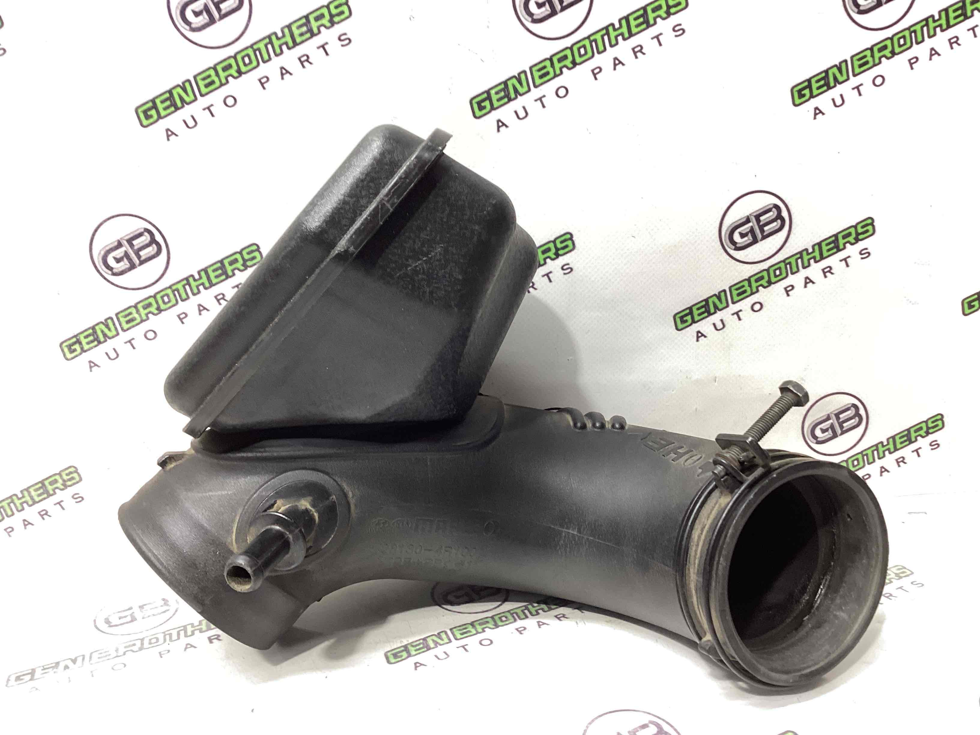 Патрубок повітряного фільтра