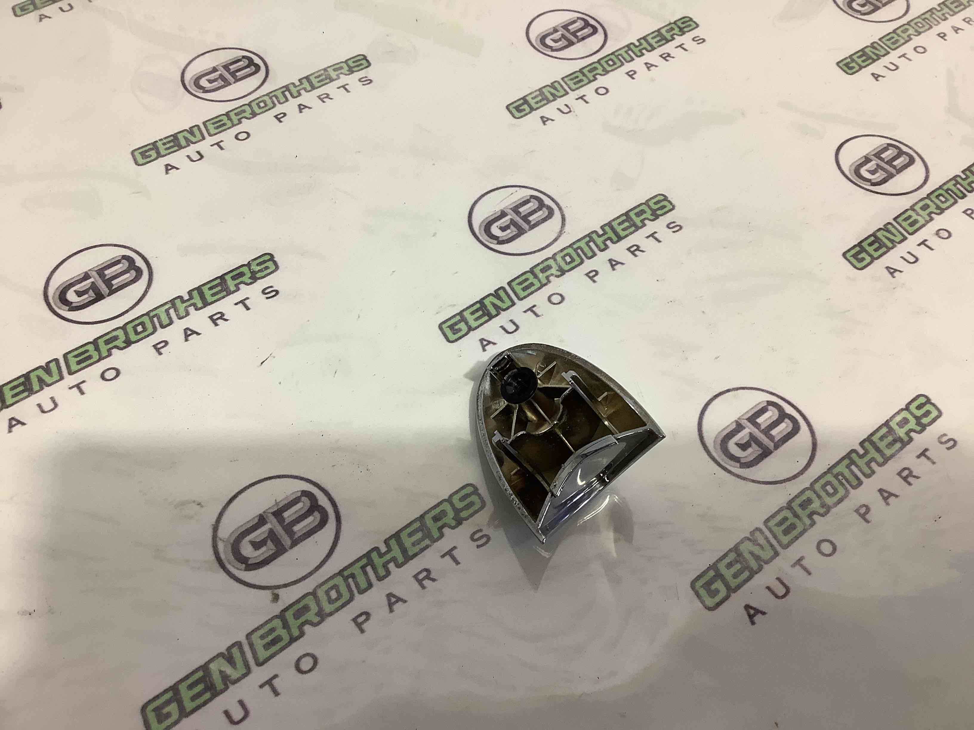 Заглушка ручки дверей