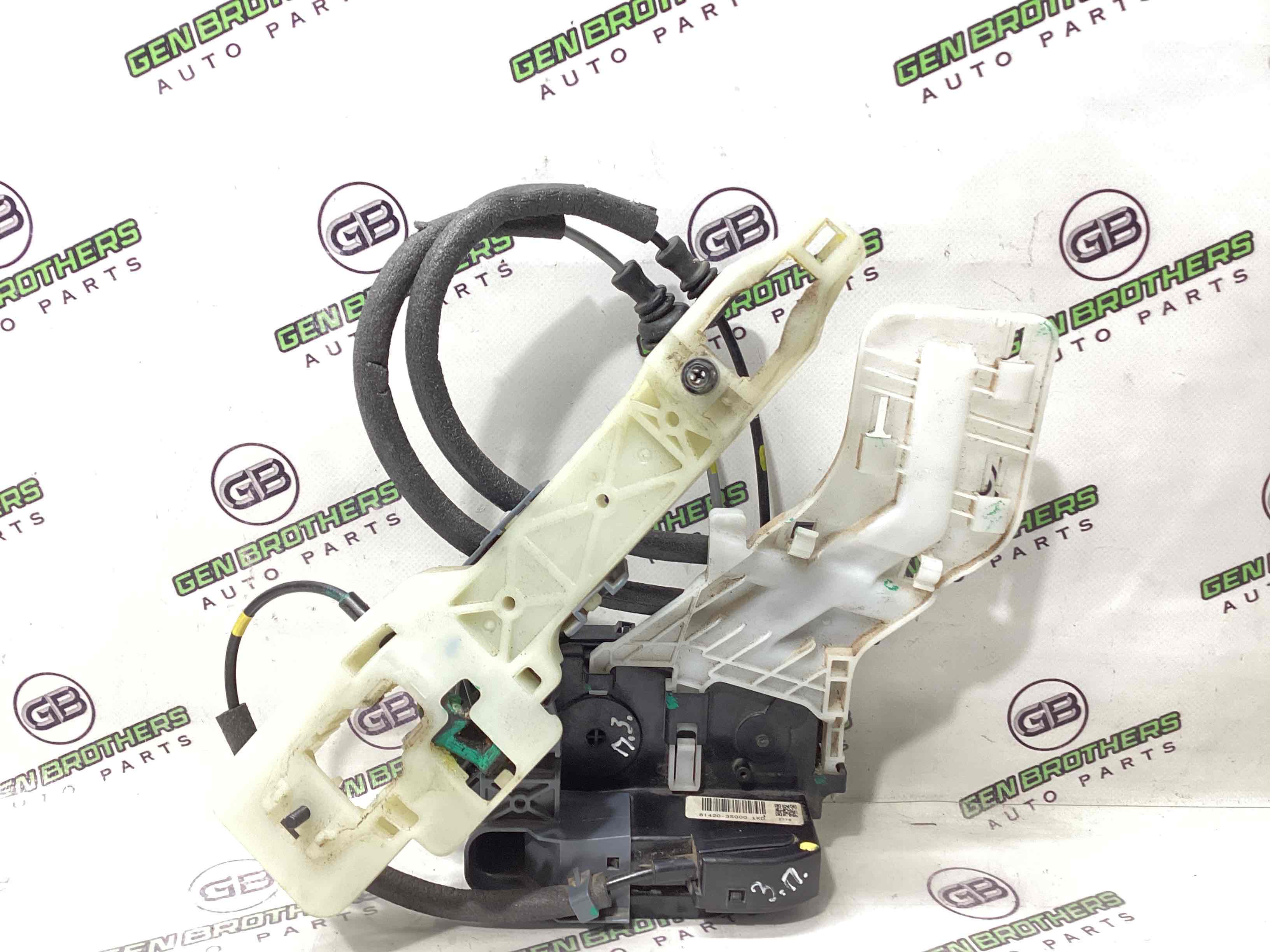 Замок дверей задньої правої