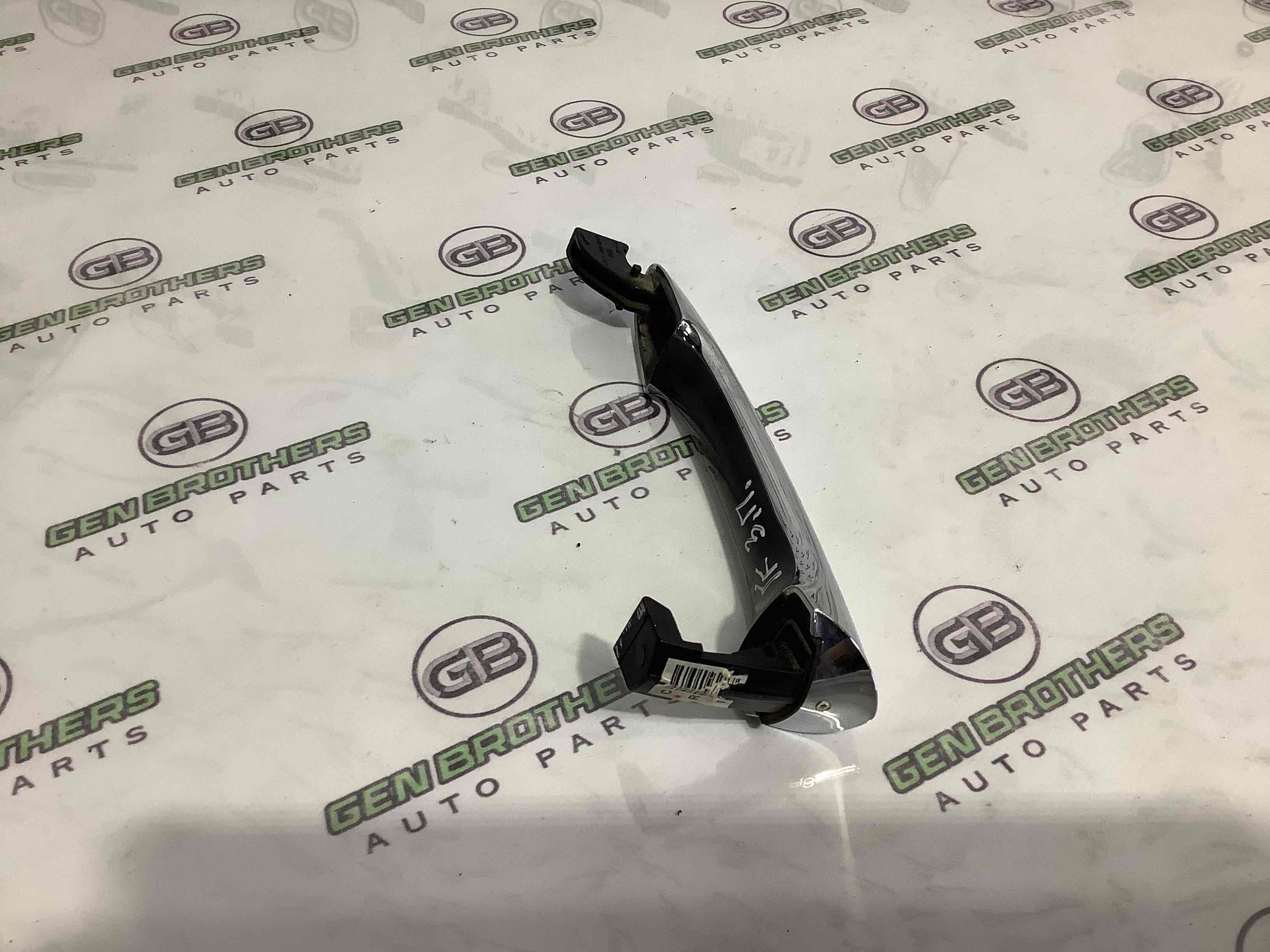 Ручка двері зовнішня