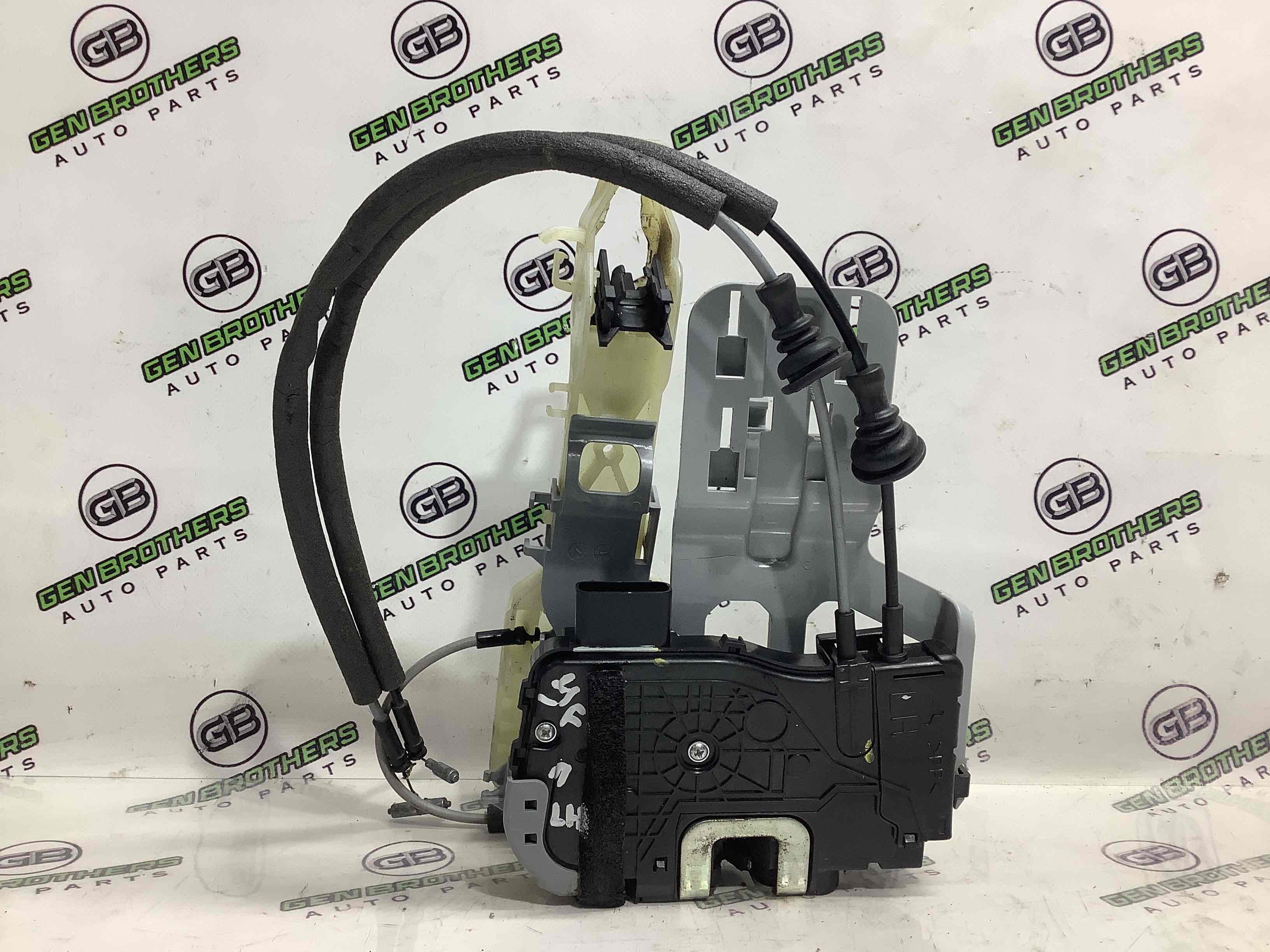 Замок дверей передньої лівої