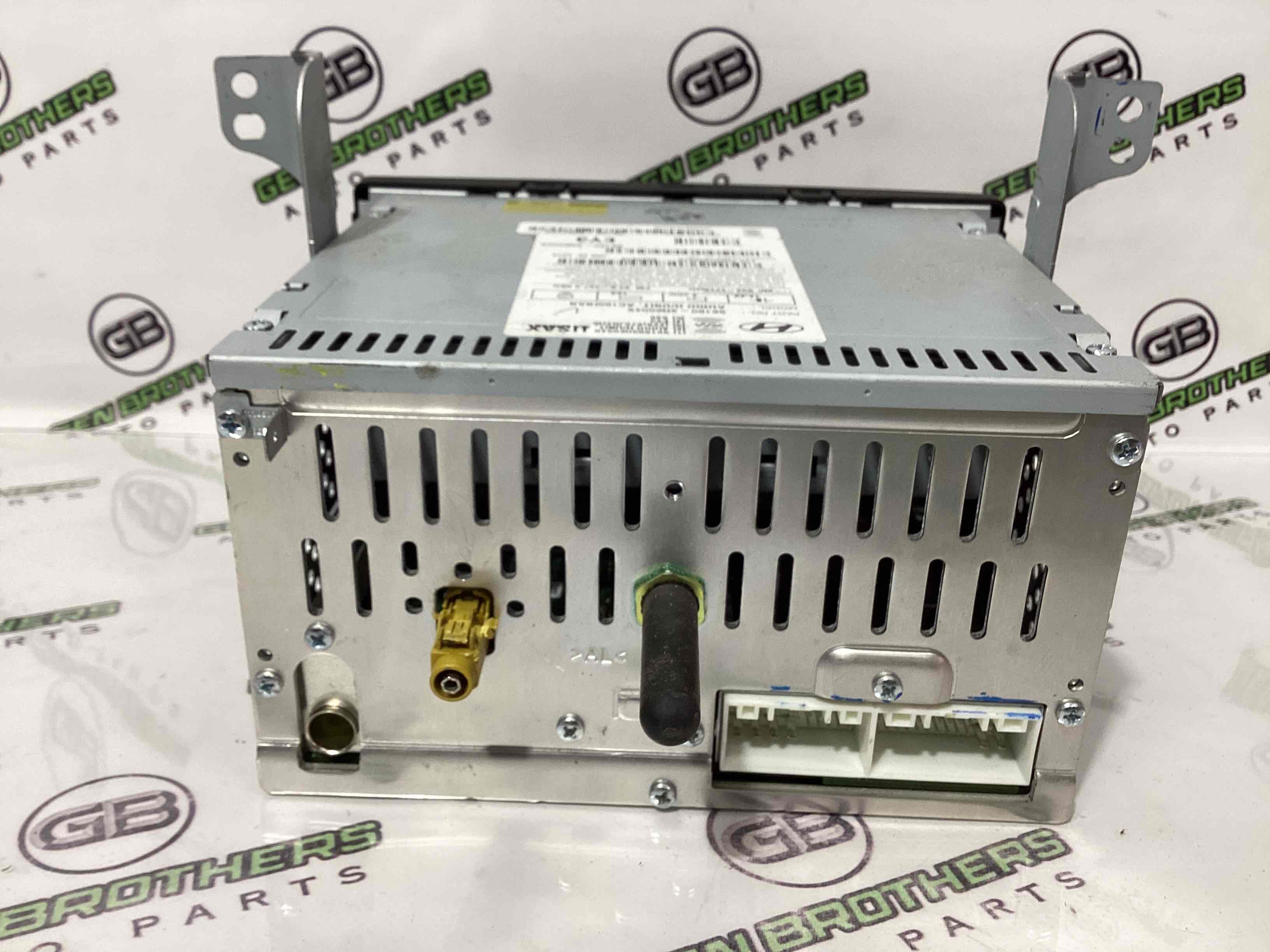 Блок радіо, зв'язку, магнітола, орган упр.