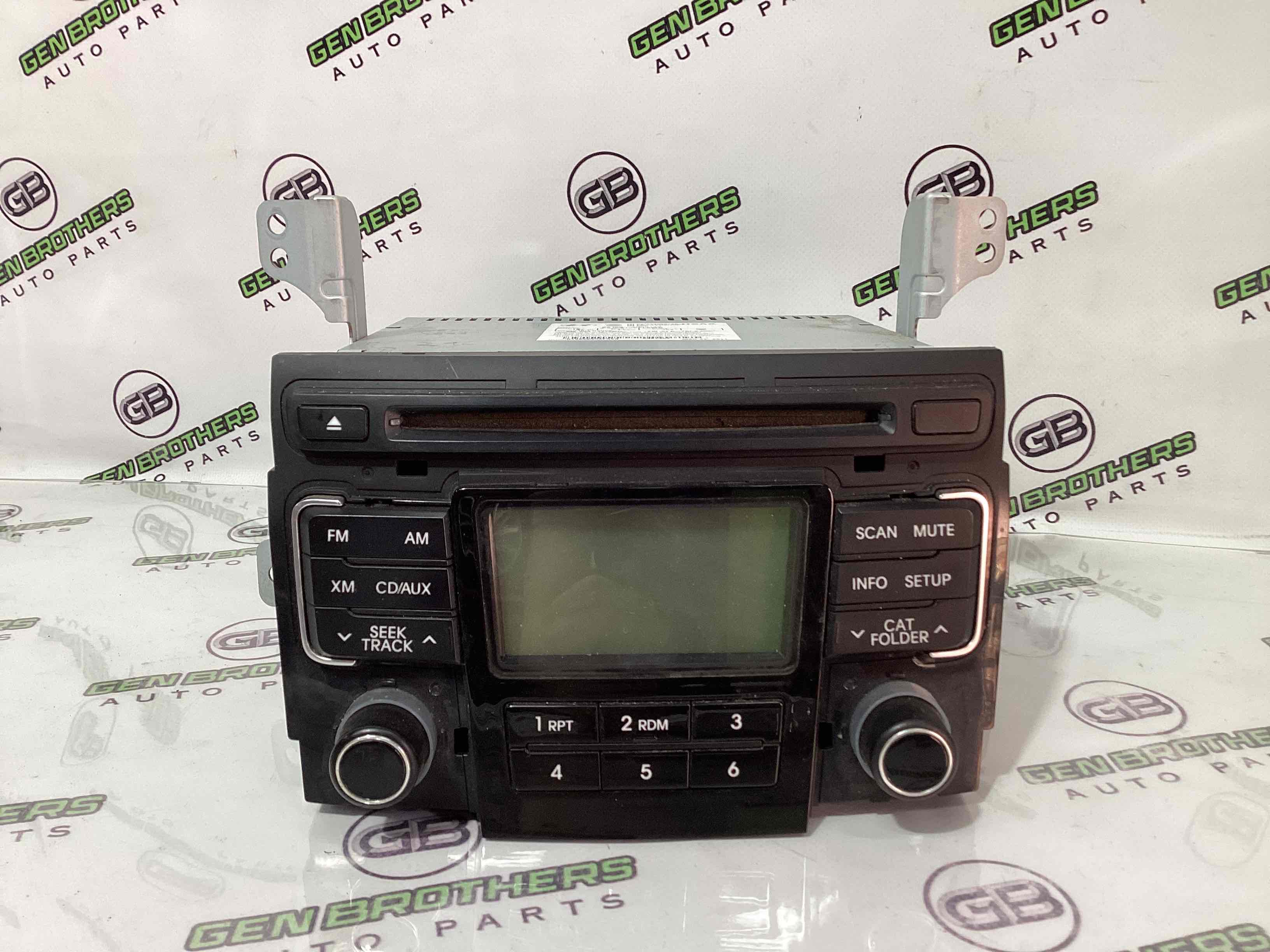 Блок радіо, зв'язку, магнітола, орган упр.