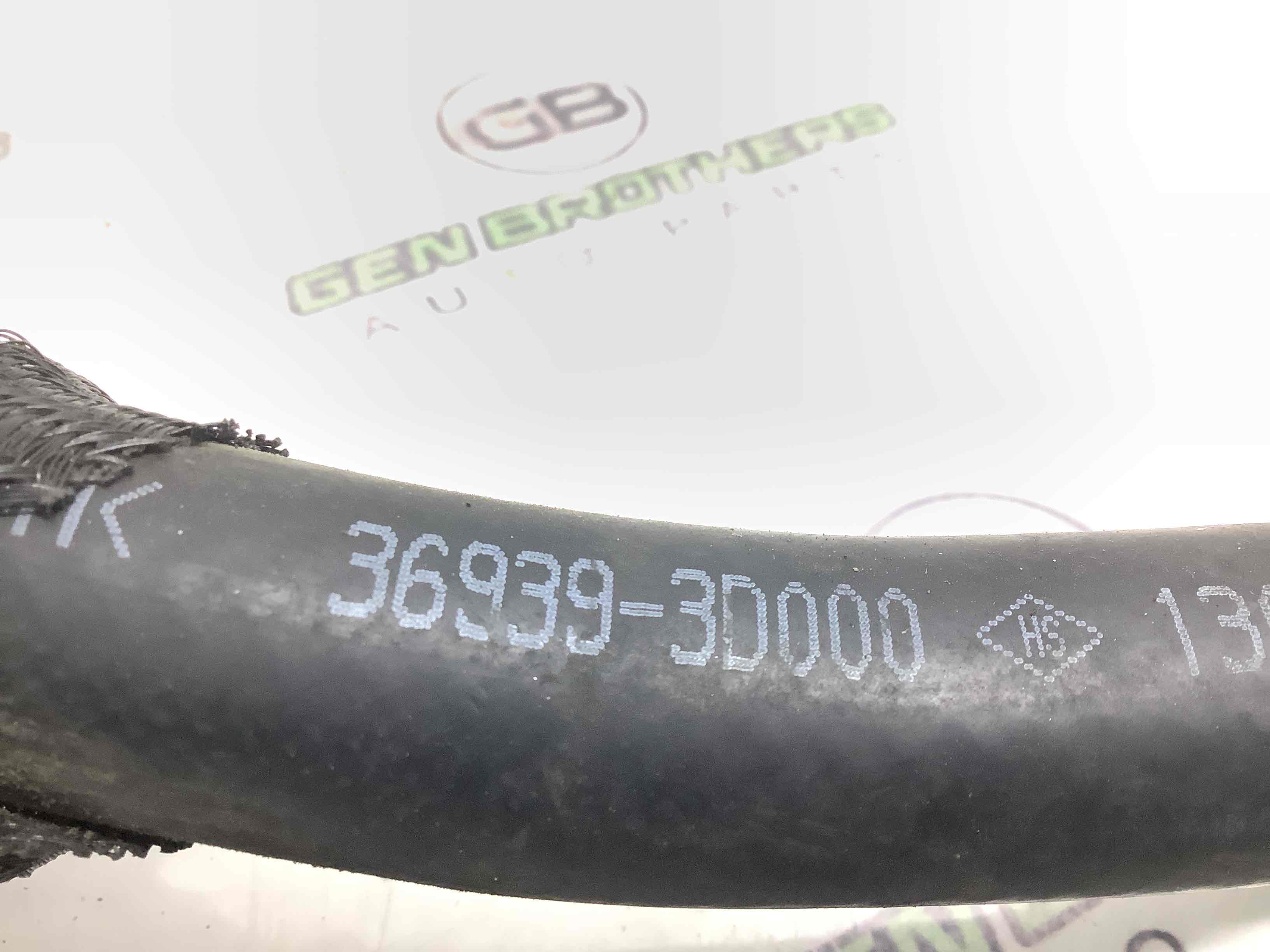 Патрубок трубопровід, шланг