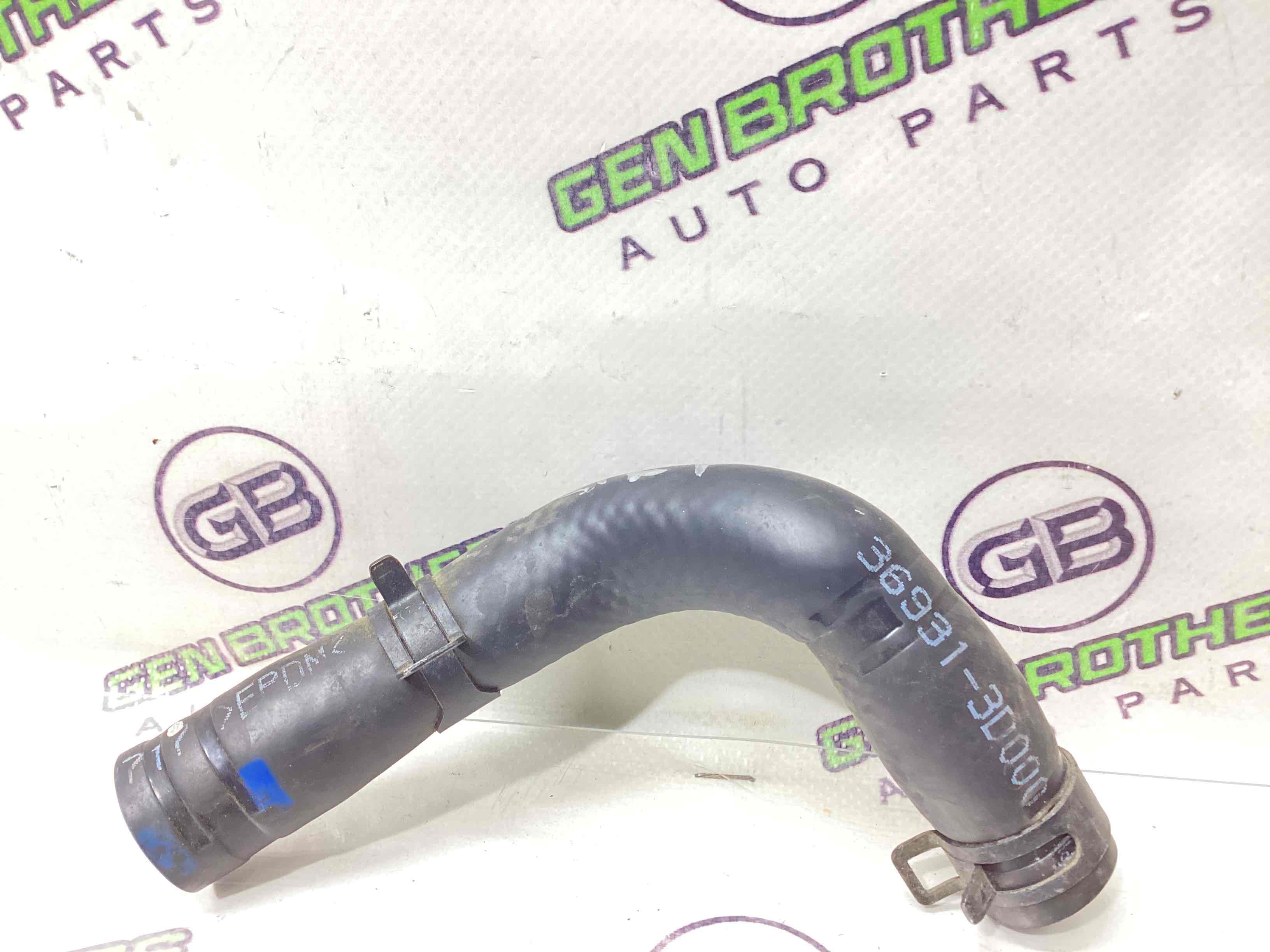 Патрубок трубопровід, шланг