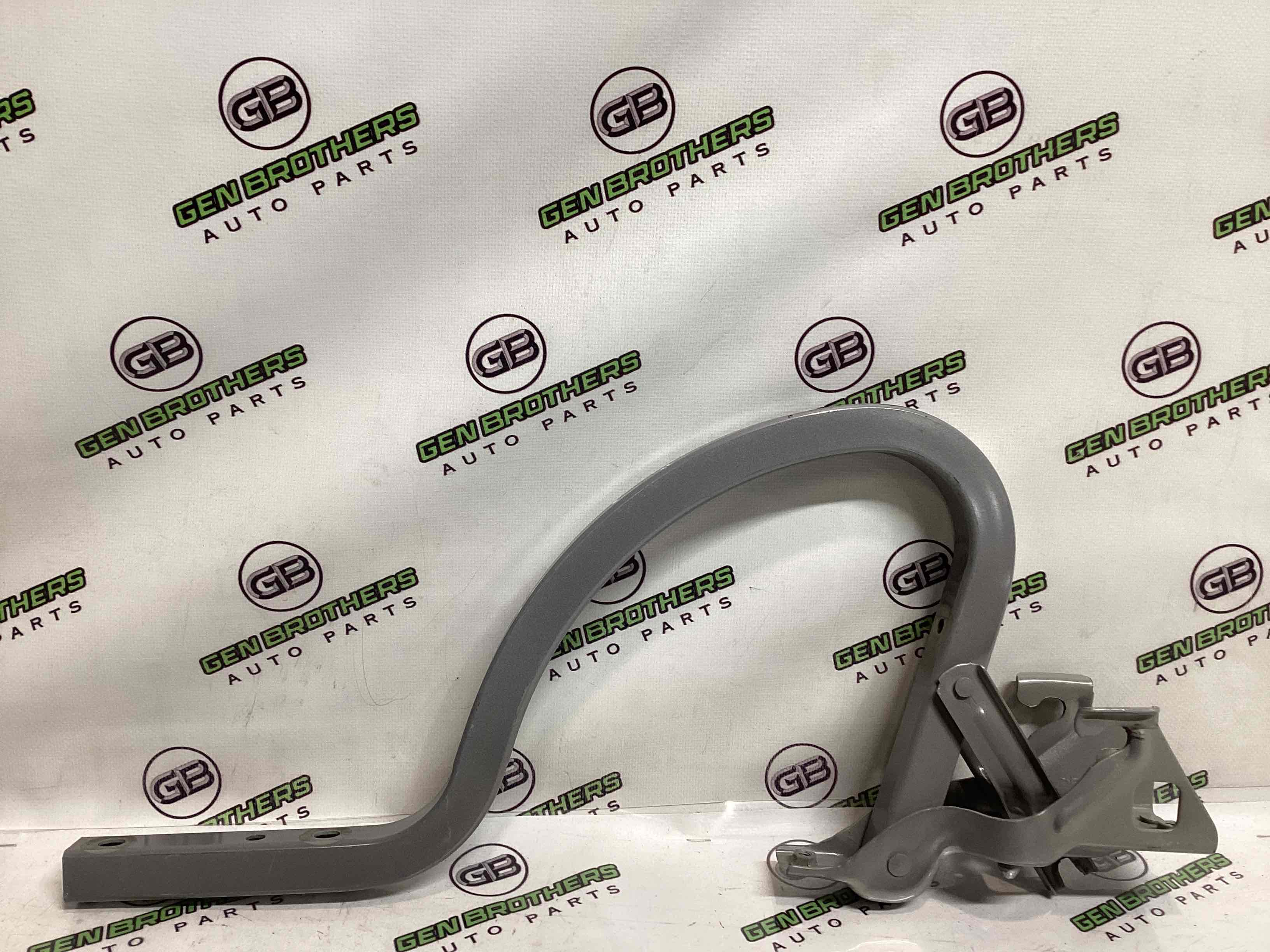 Петля кришки багажника, двері багажника