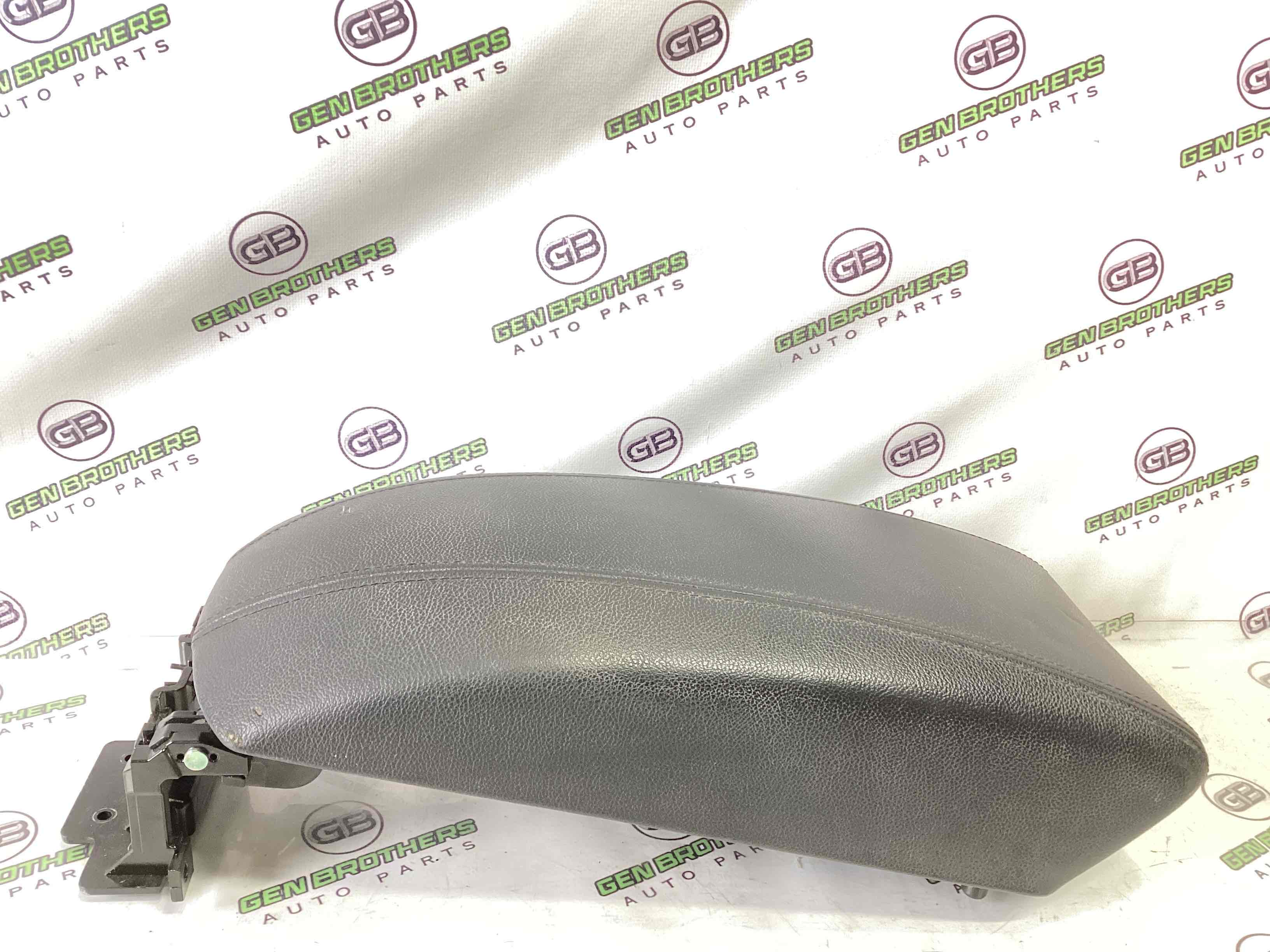 Підлокітник