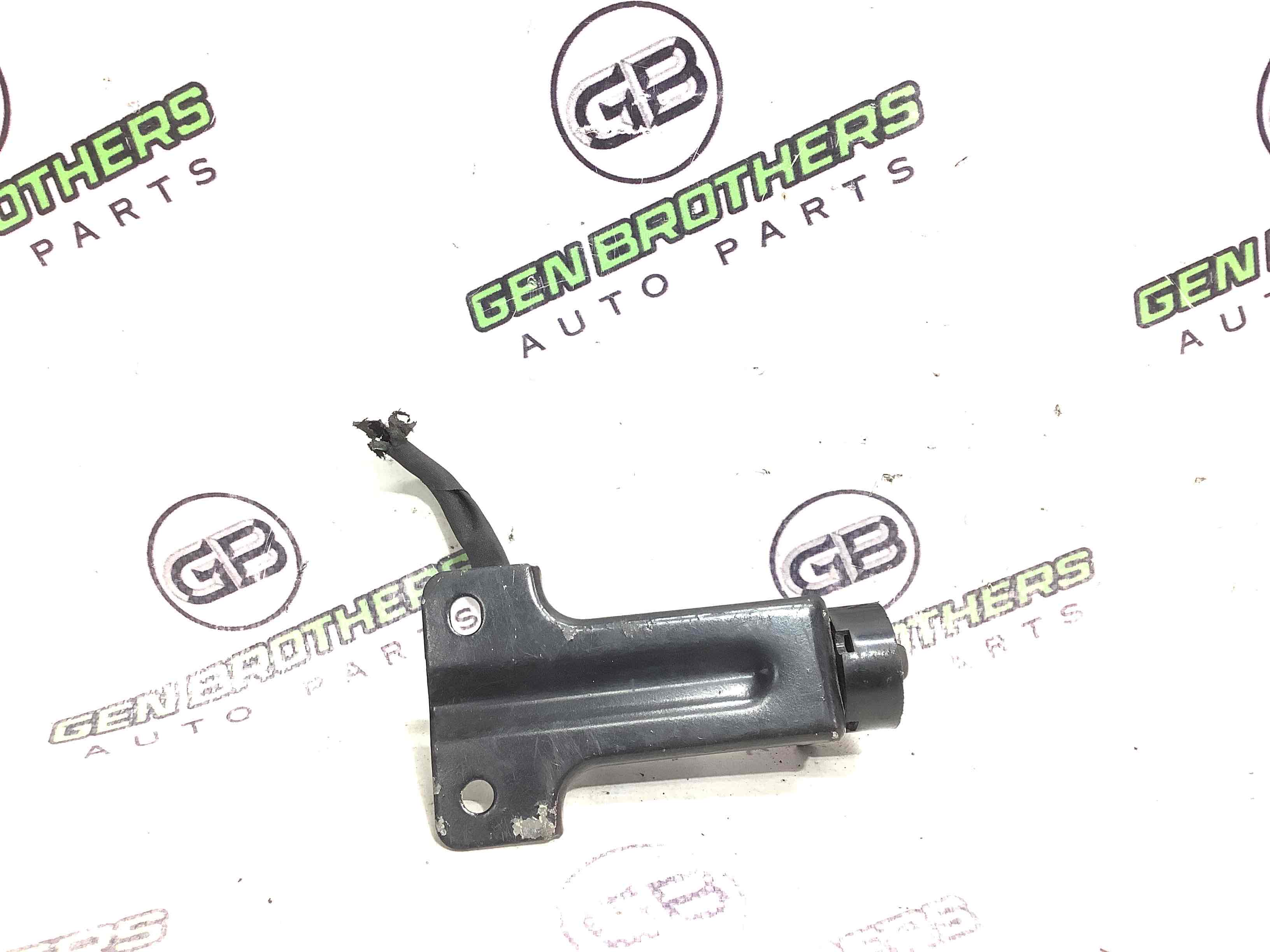 Датчик открытия капота