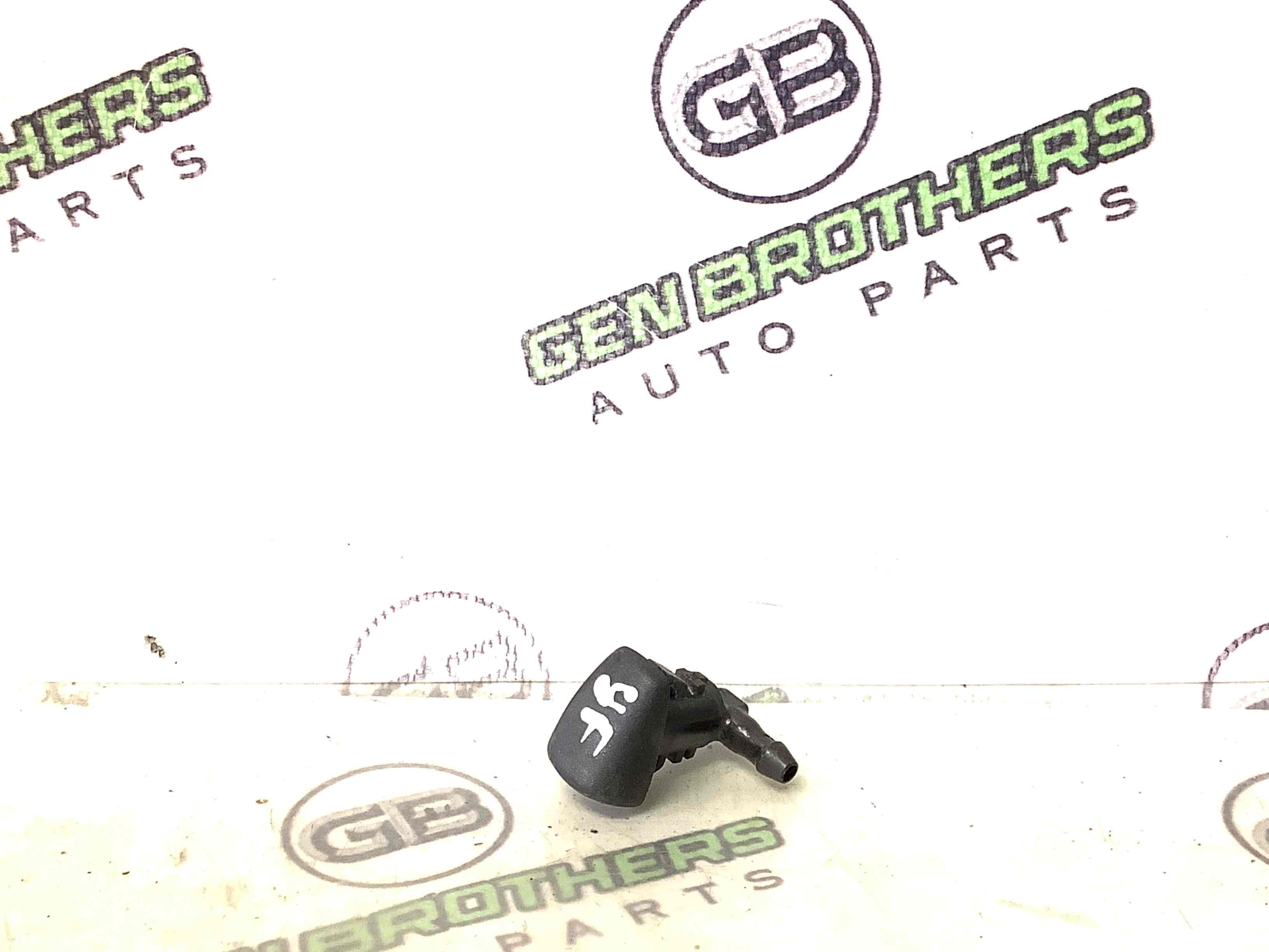 Форсунка омивача, насос омивача, шланг омивача