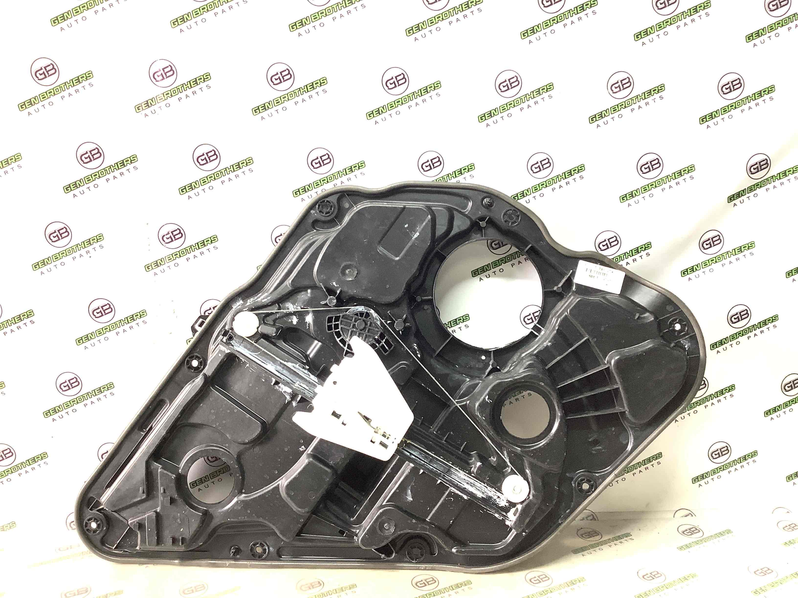 Склопідйомник задній правий