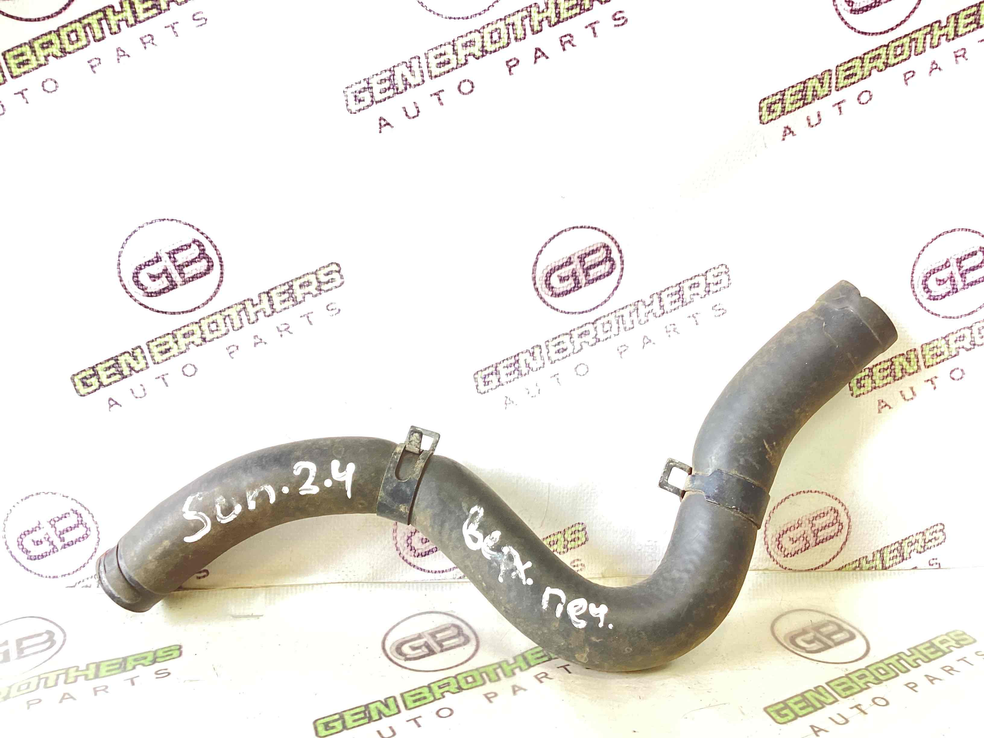 Патрубок трубопровід, шланг