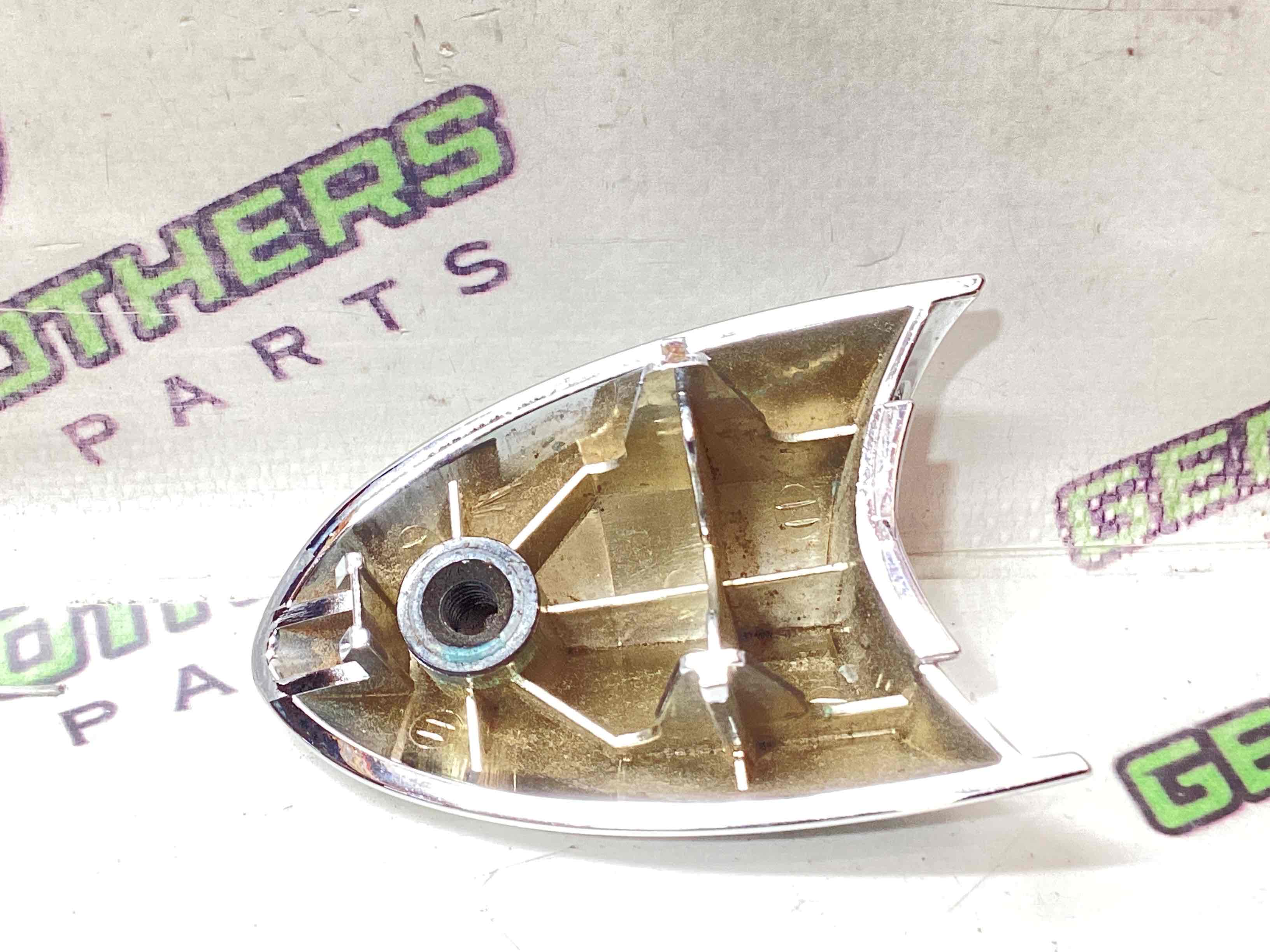 Заглушка ручки дверей