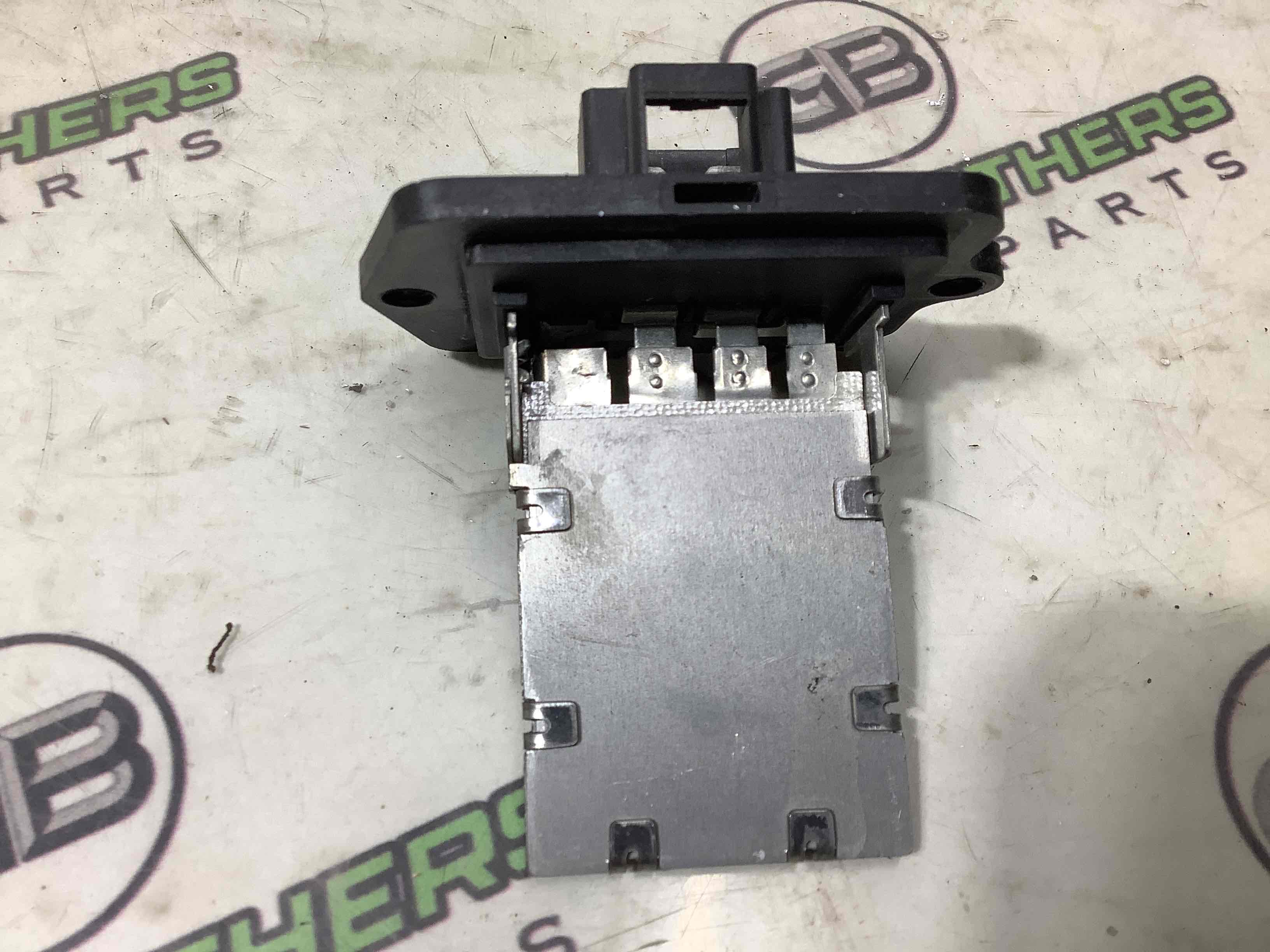 Резистор пічки