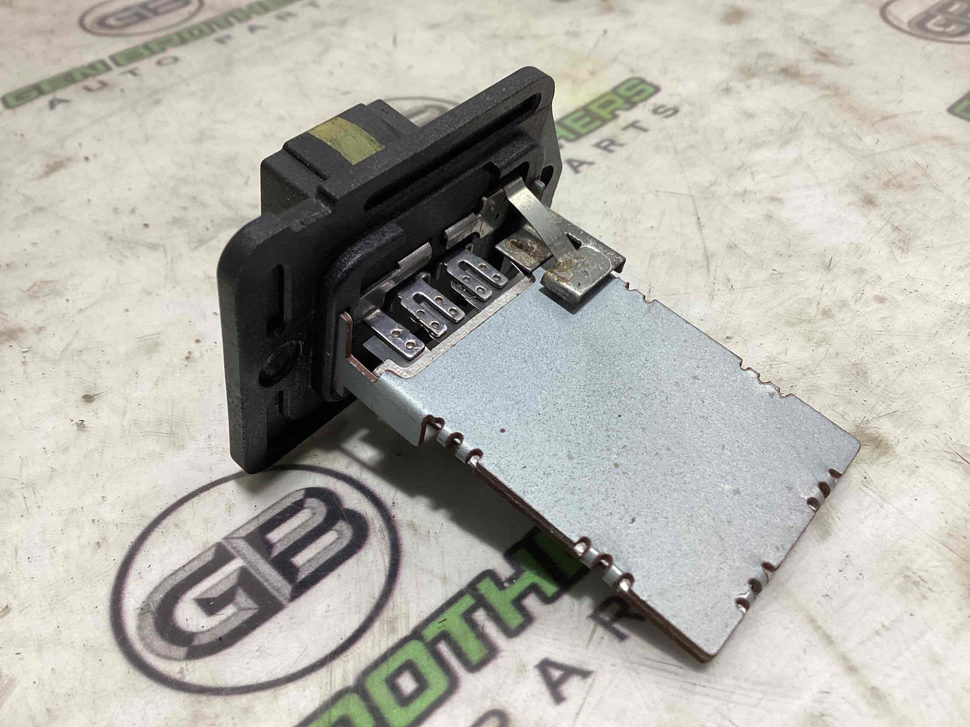 Резистор пічки