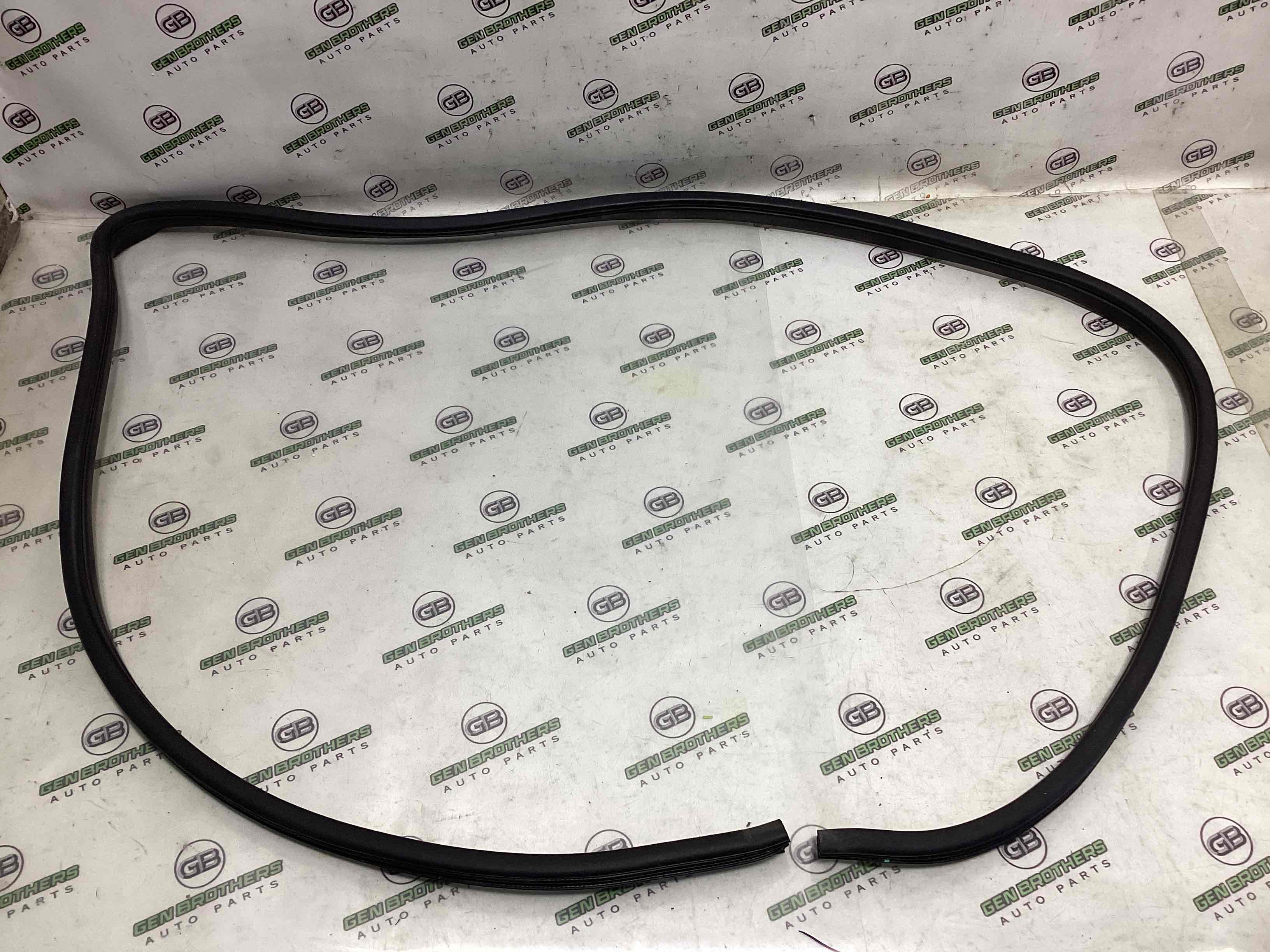 Ущільнювач скла, двері