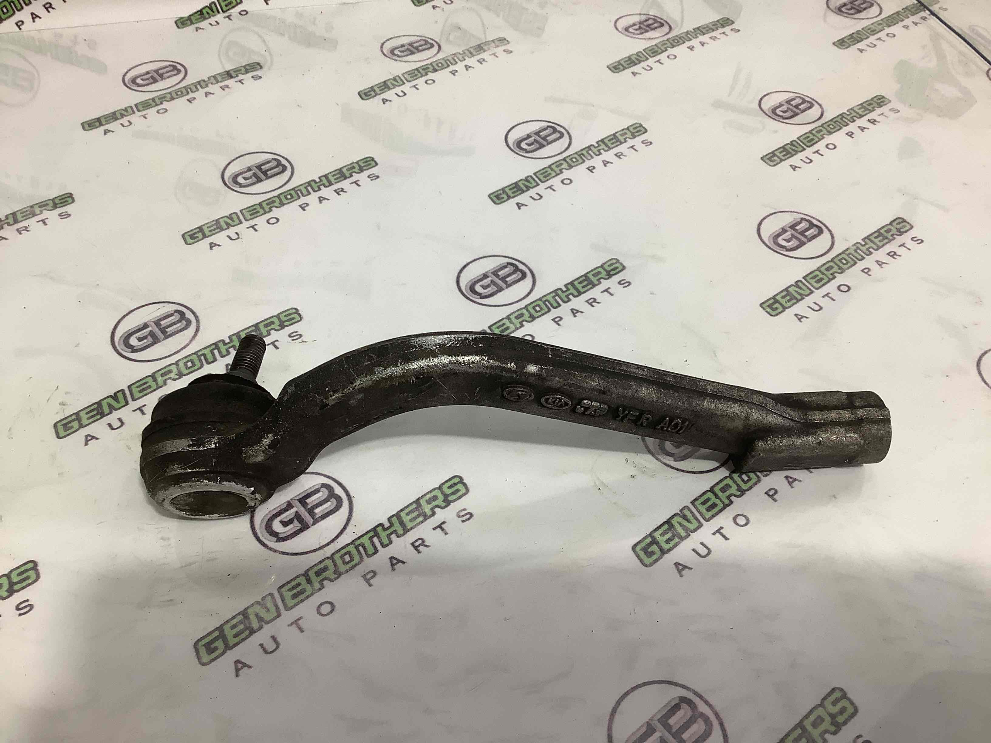 Тяга рульова, наконечник