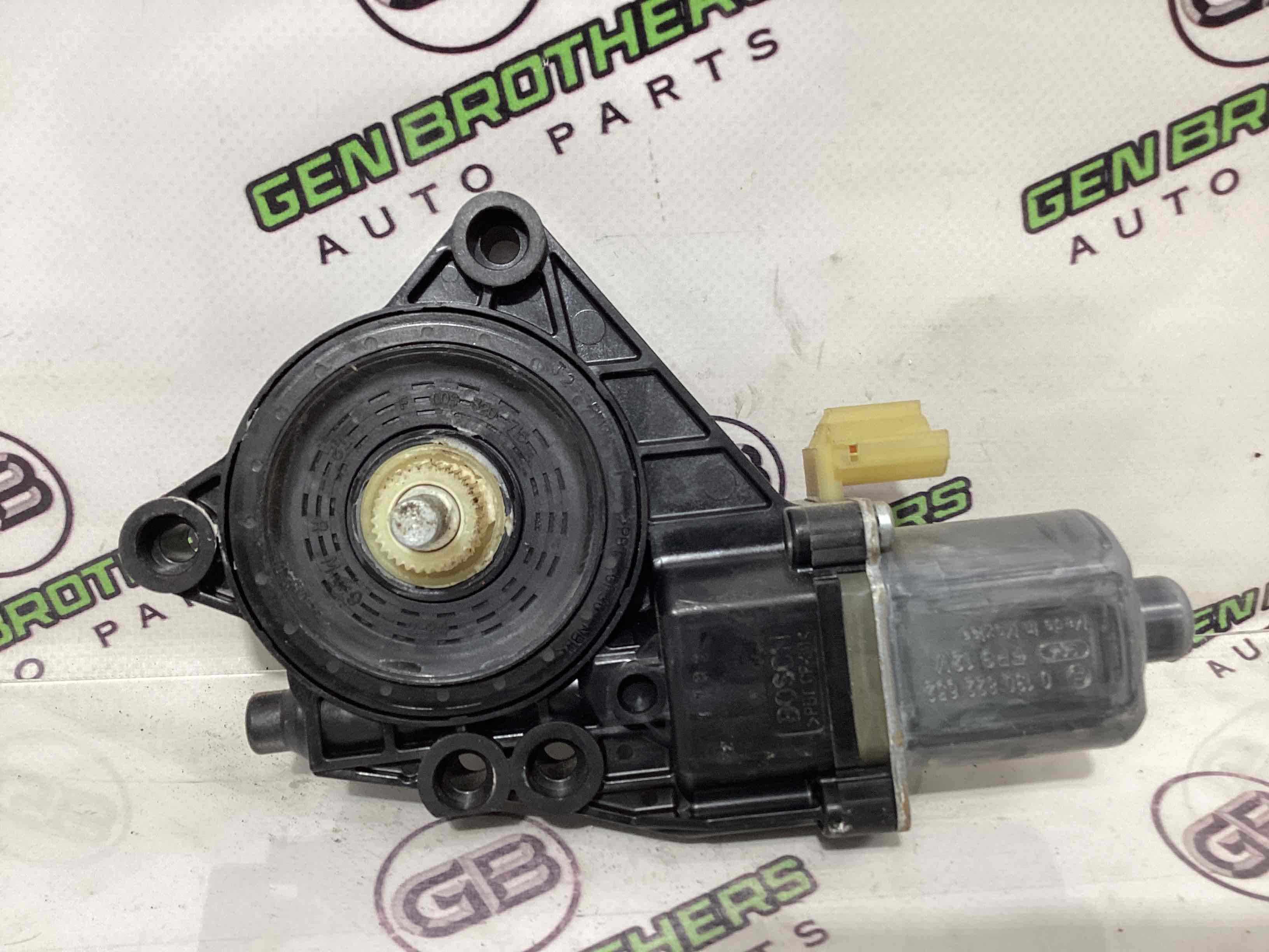 Моторчик склопідйомника