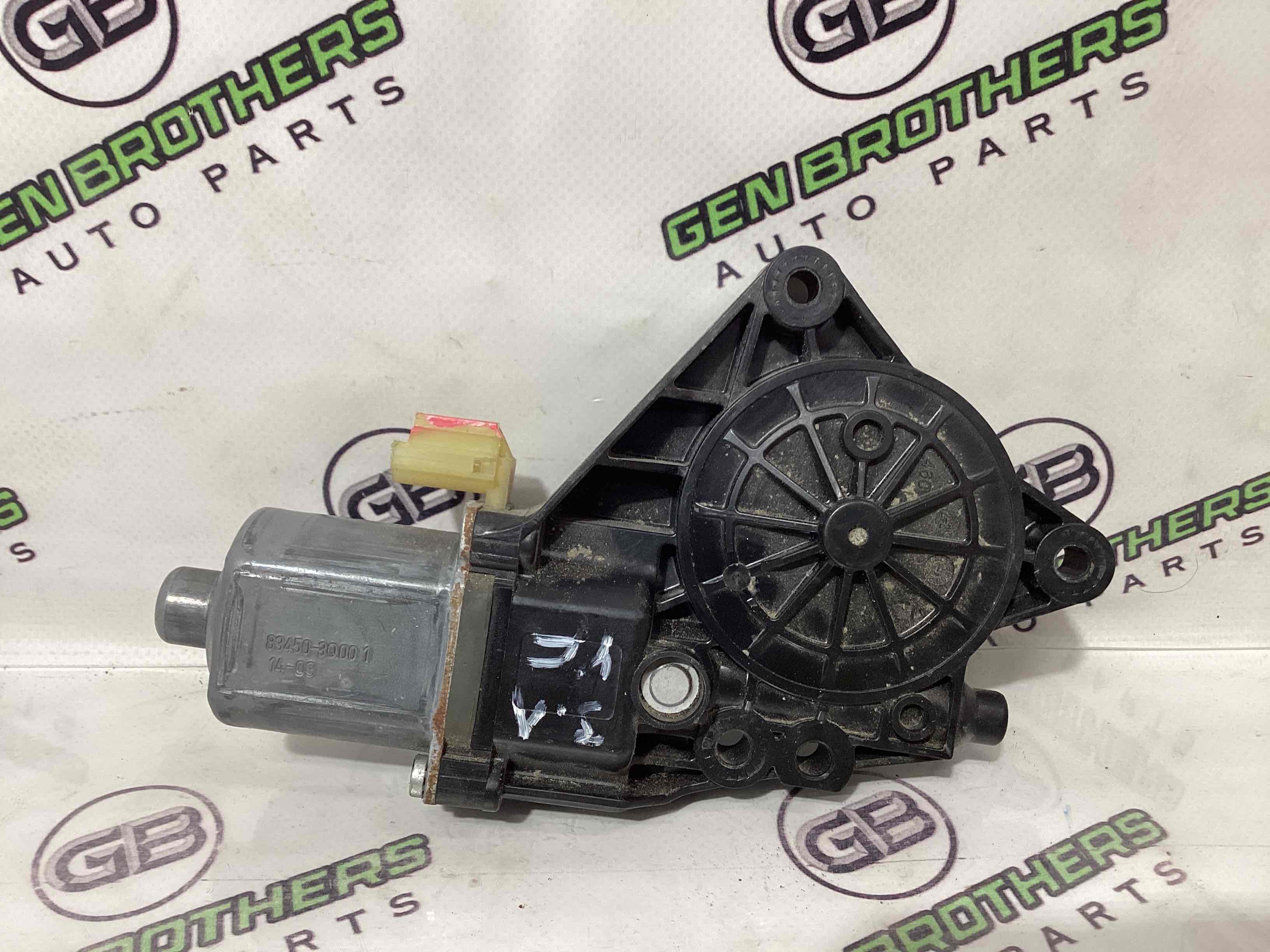 Моторчик склопідйомника