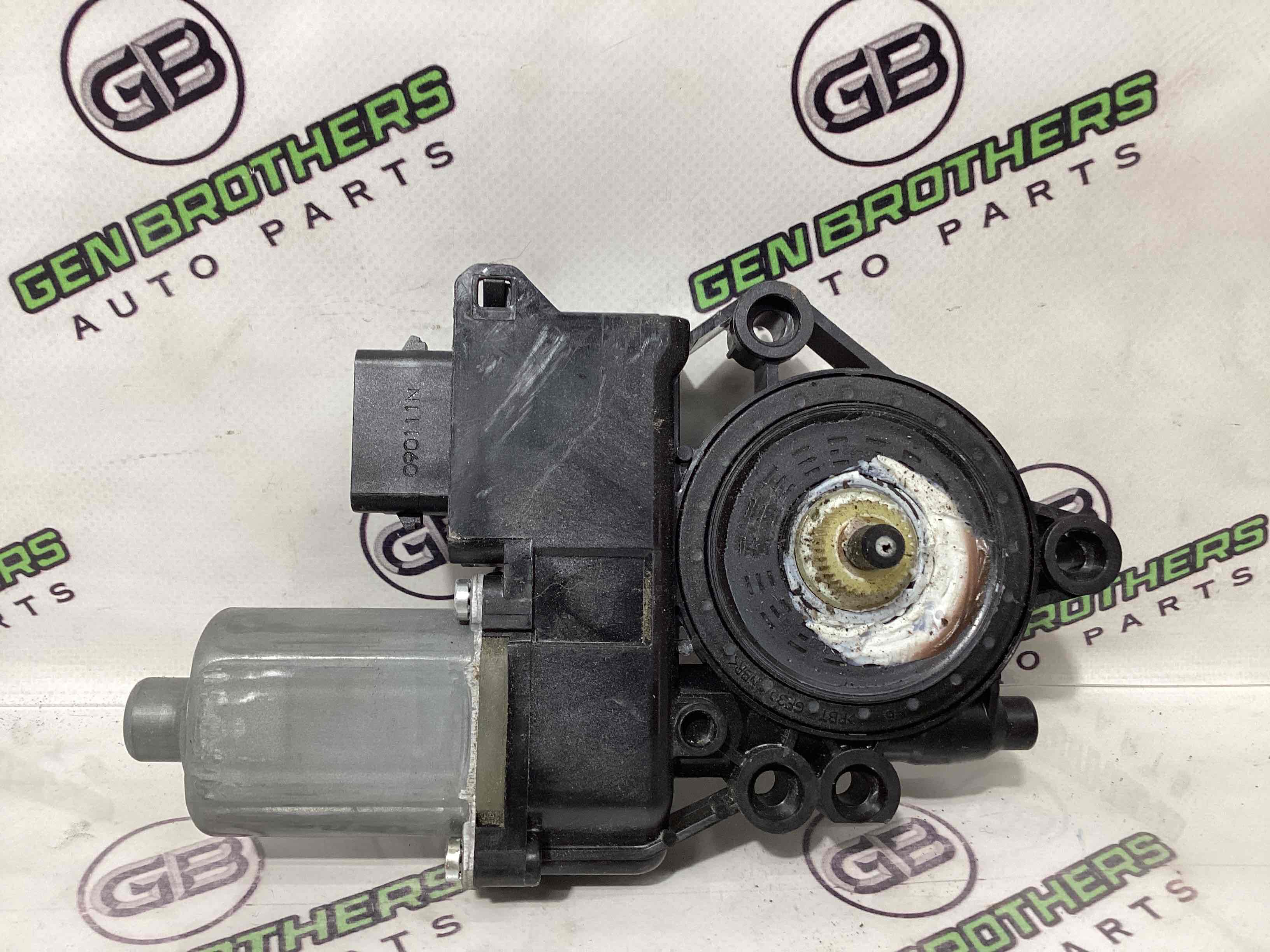 Моторчик склопідйомника