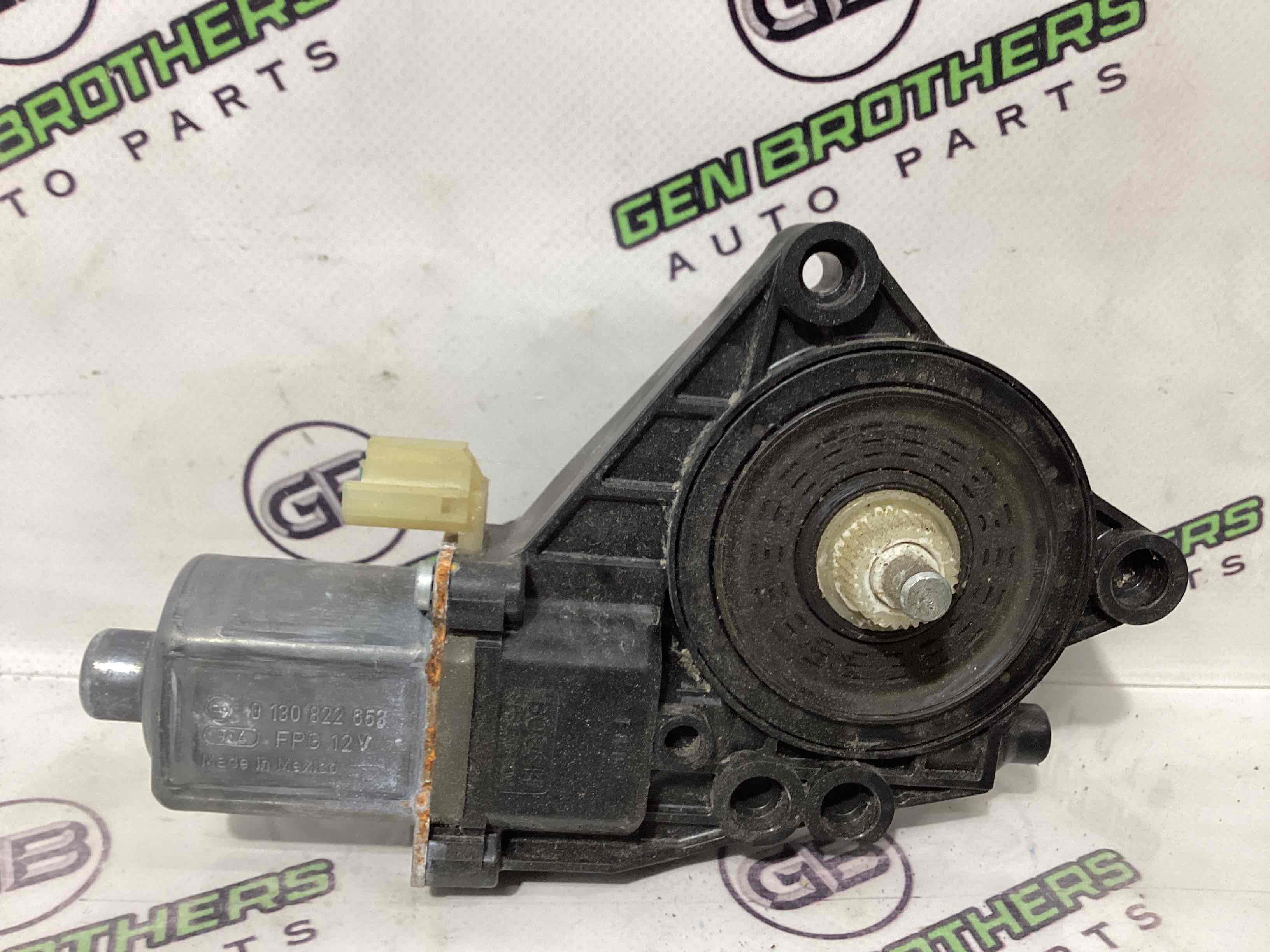 Моторчик склопідйомника