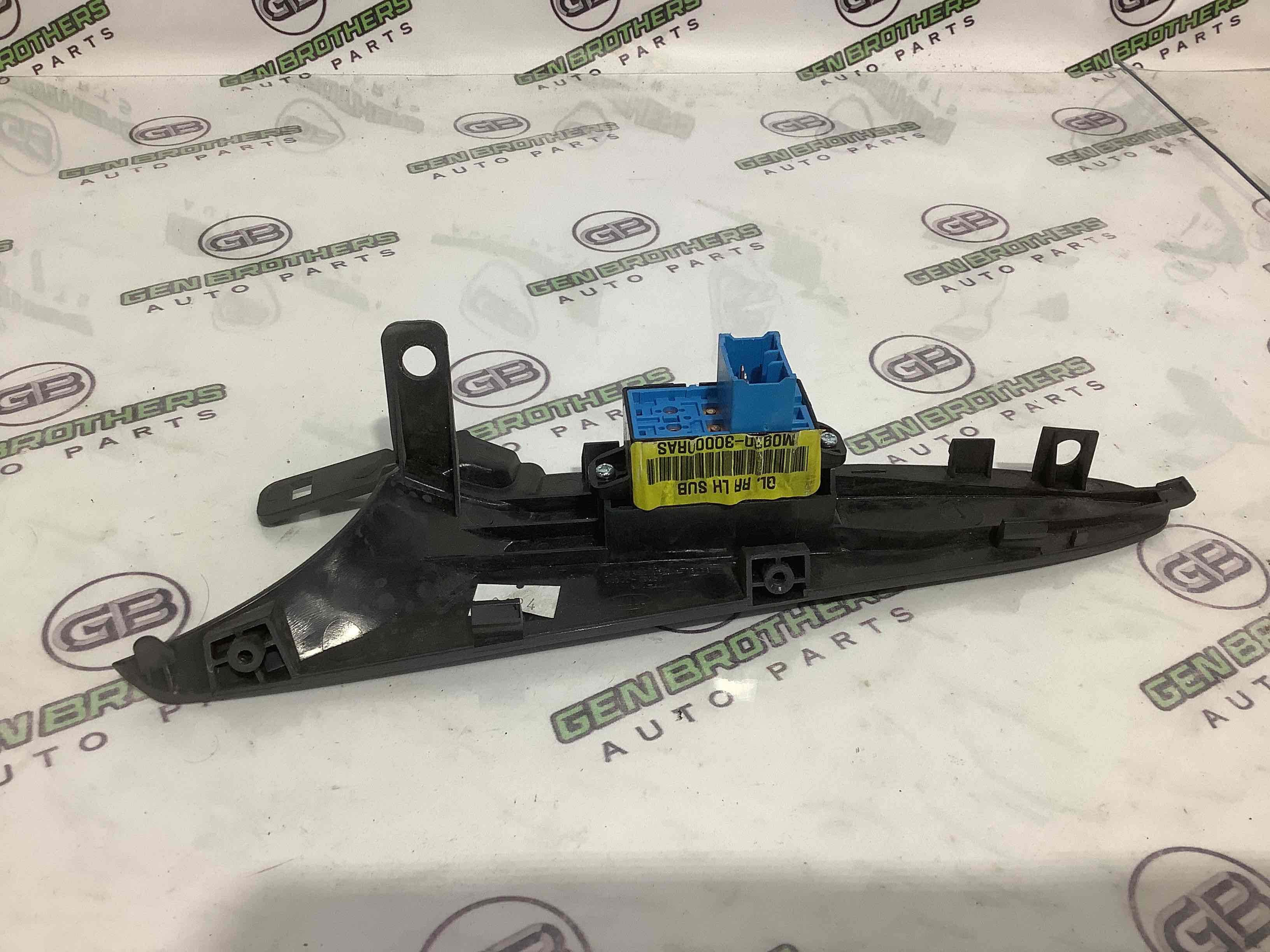 Кнопки керування склопідйомниками