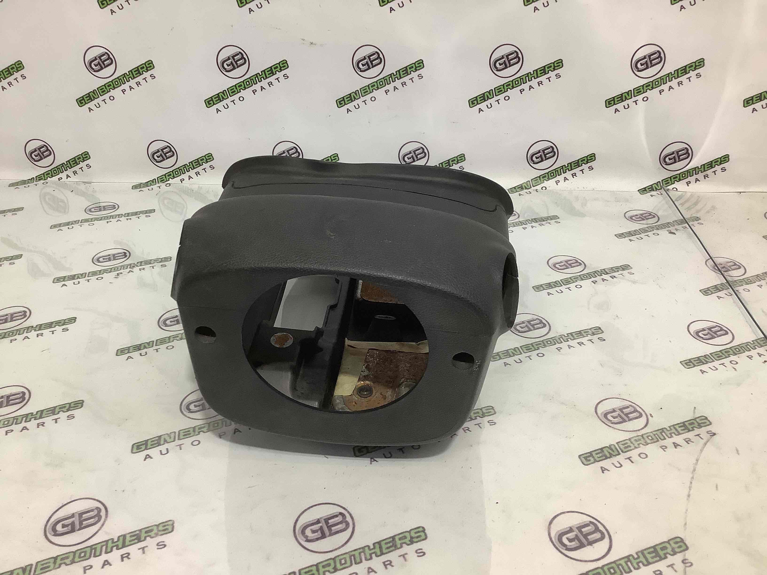 Пластикові елементи салону