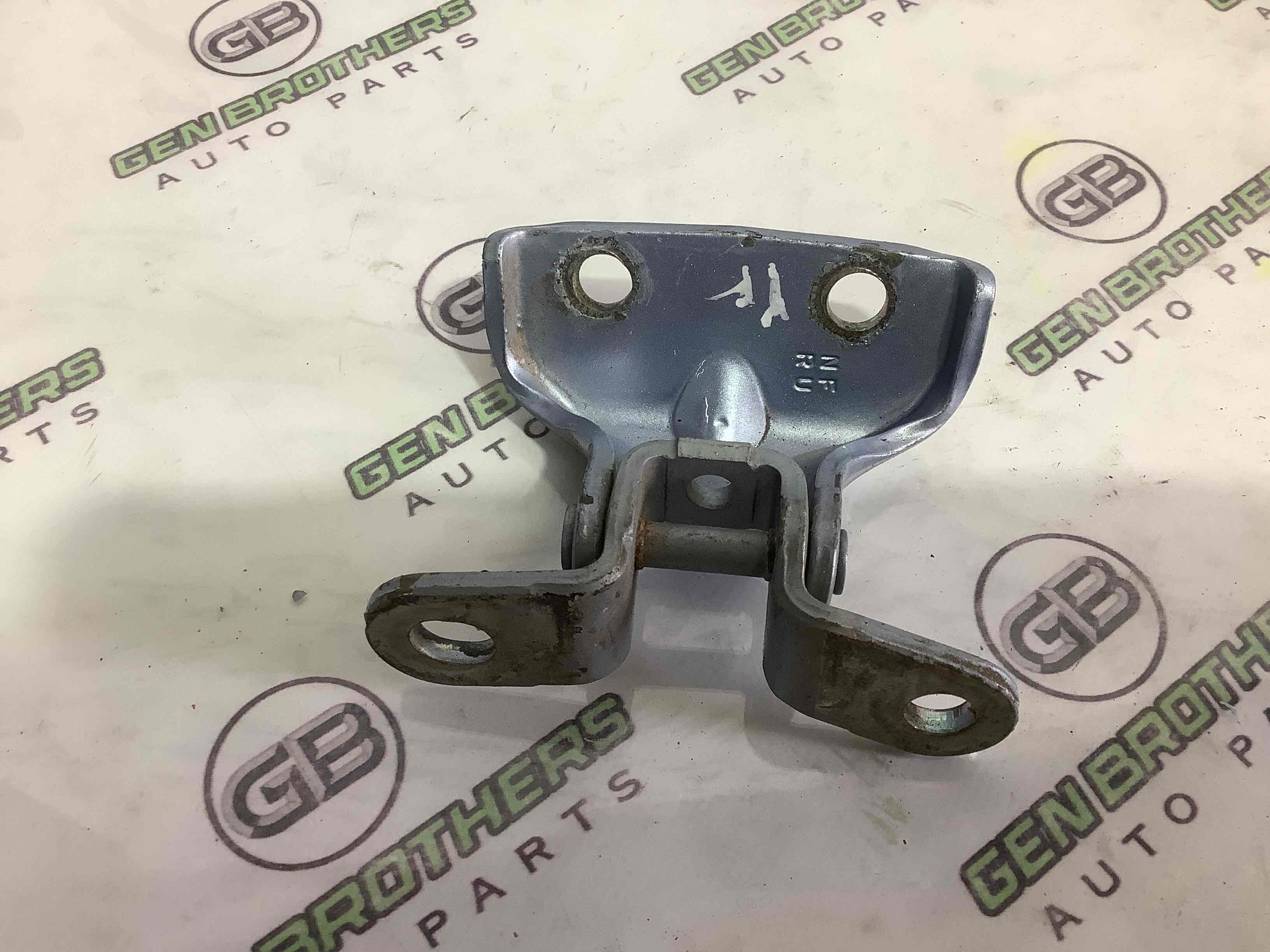 Петля двері, замок двері