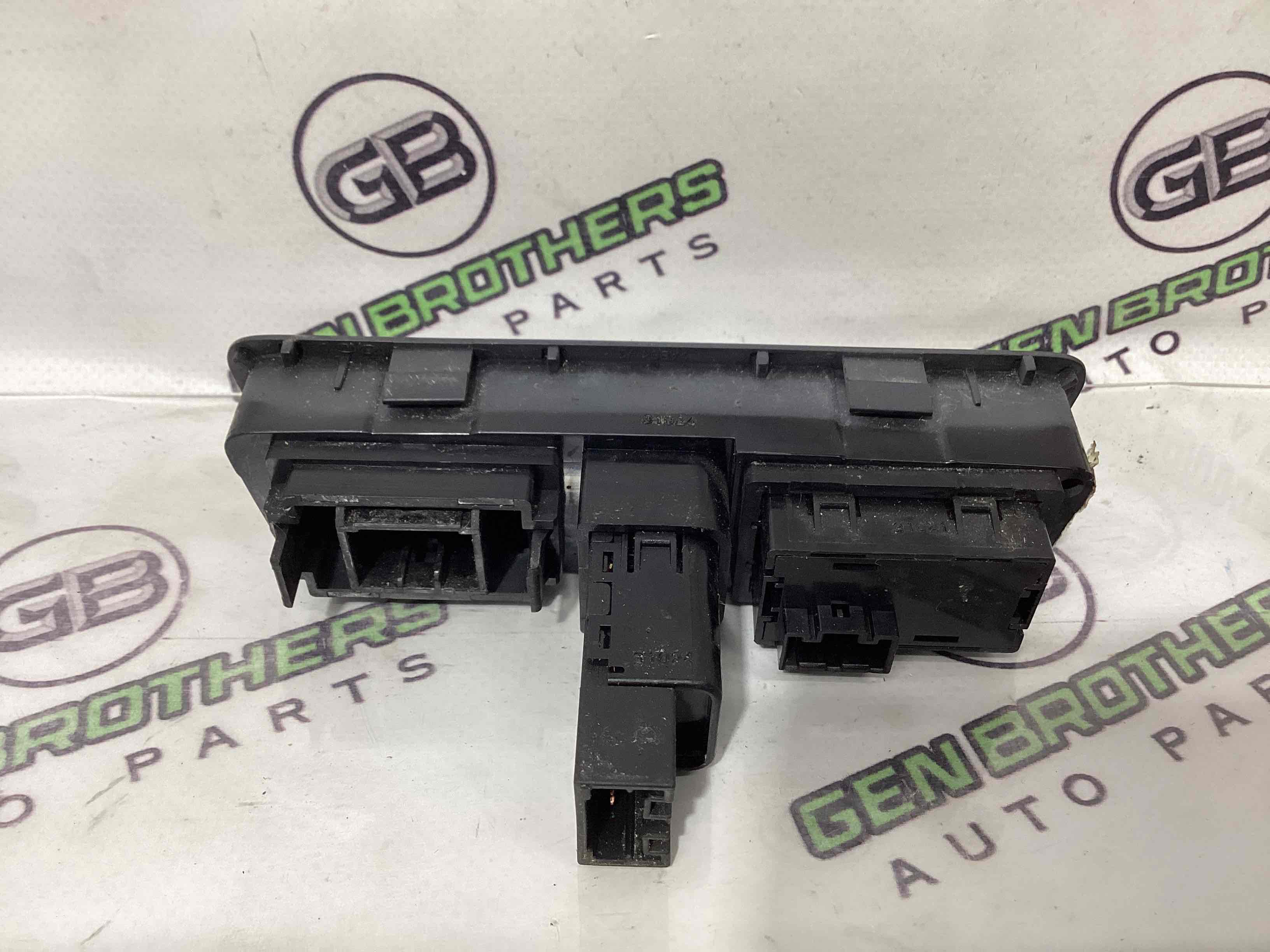 Кнопка увімкнення ESP