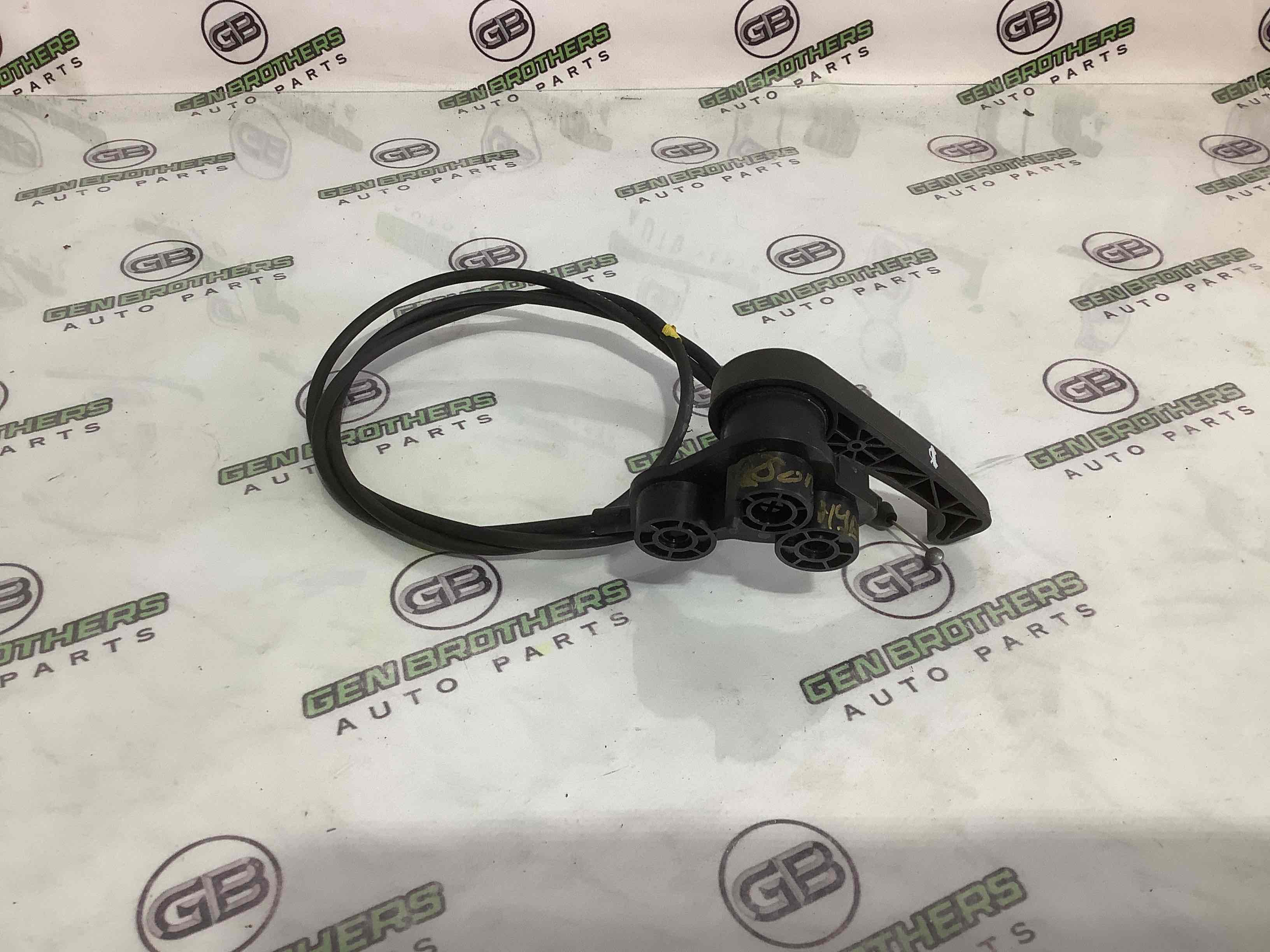 Замок капота, трос капота