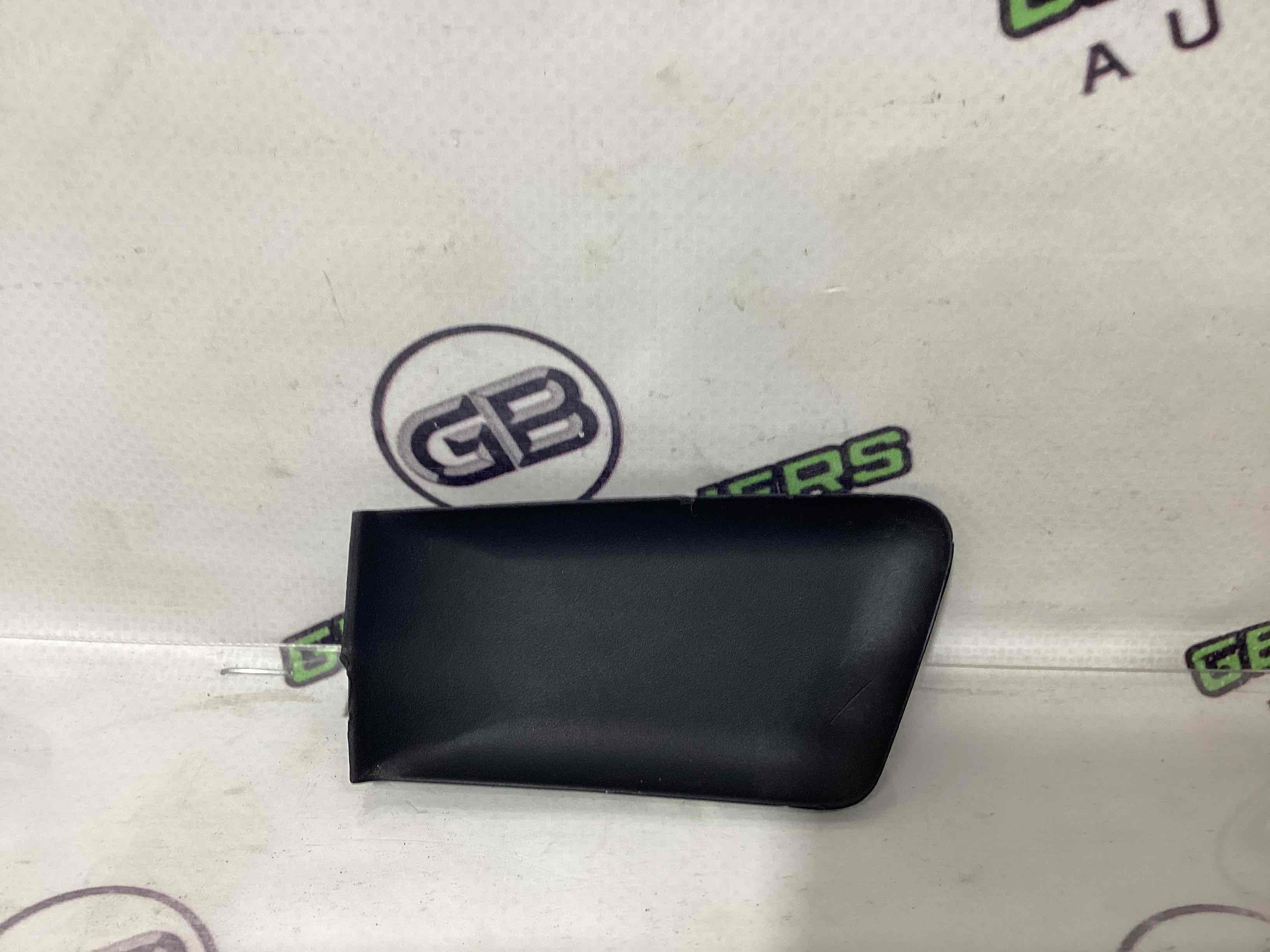 Обшивка дверей та карт