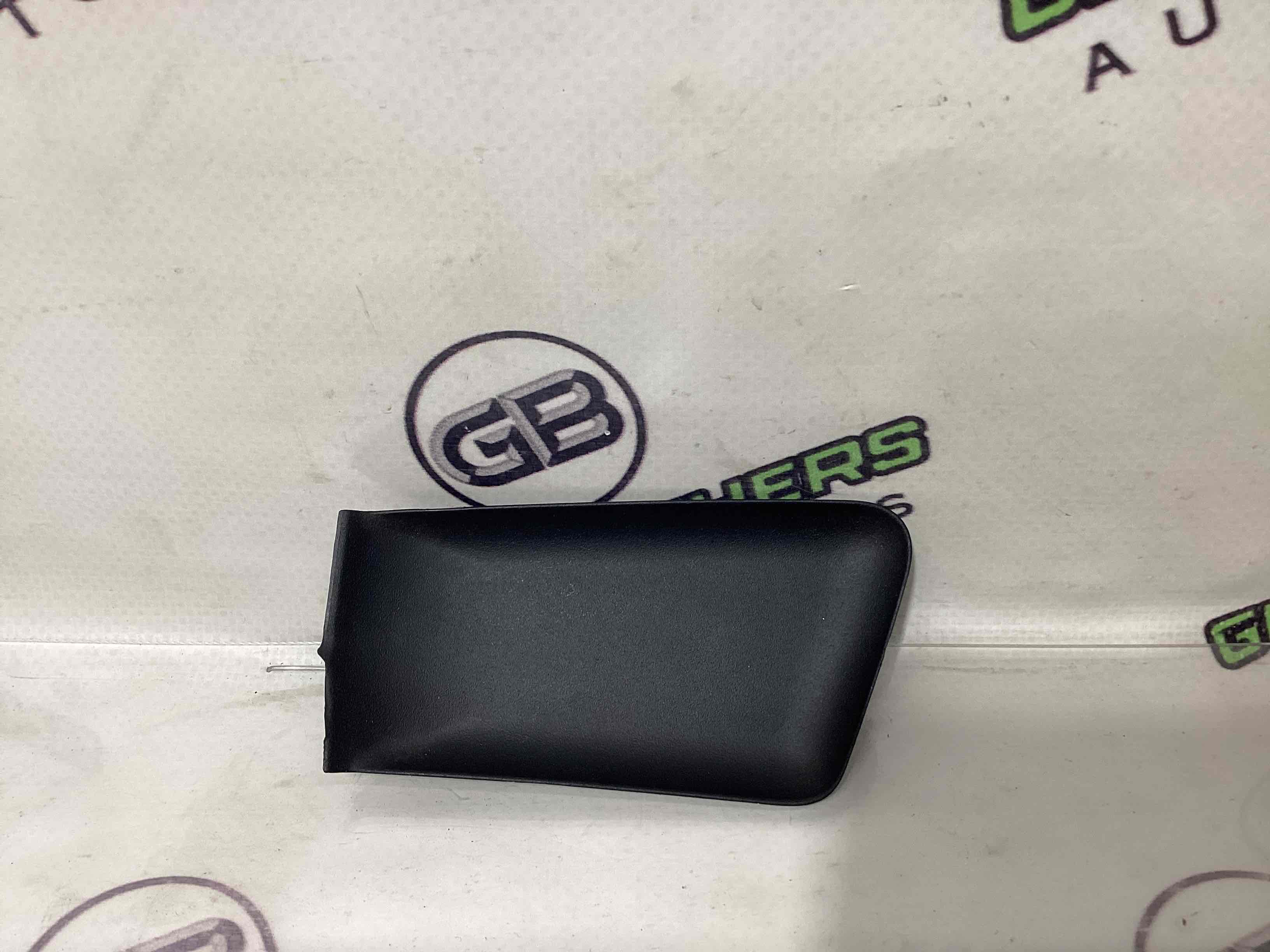 Обшивка дверей та карт