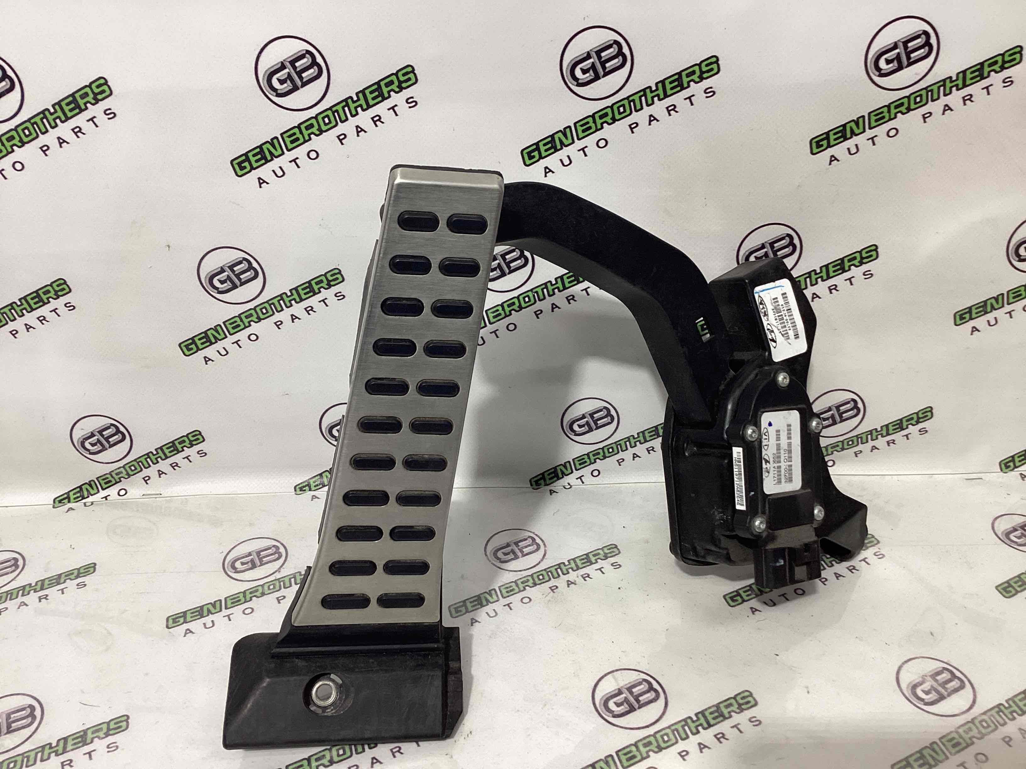 Педаль газу