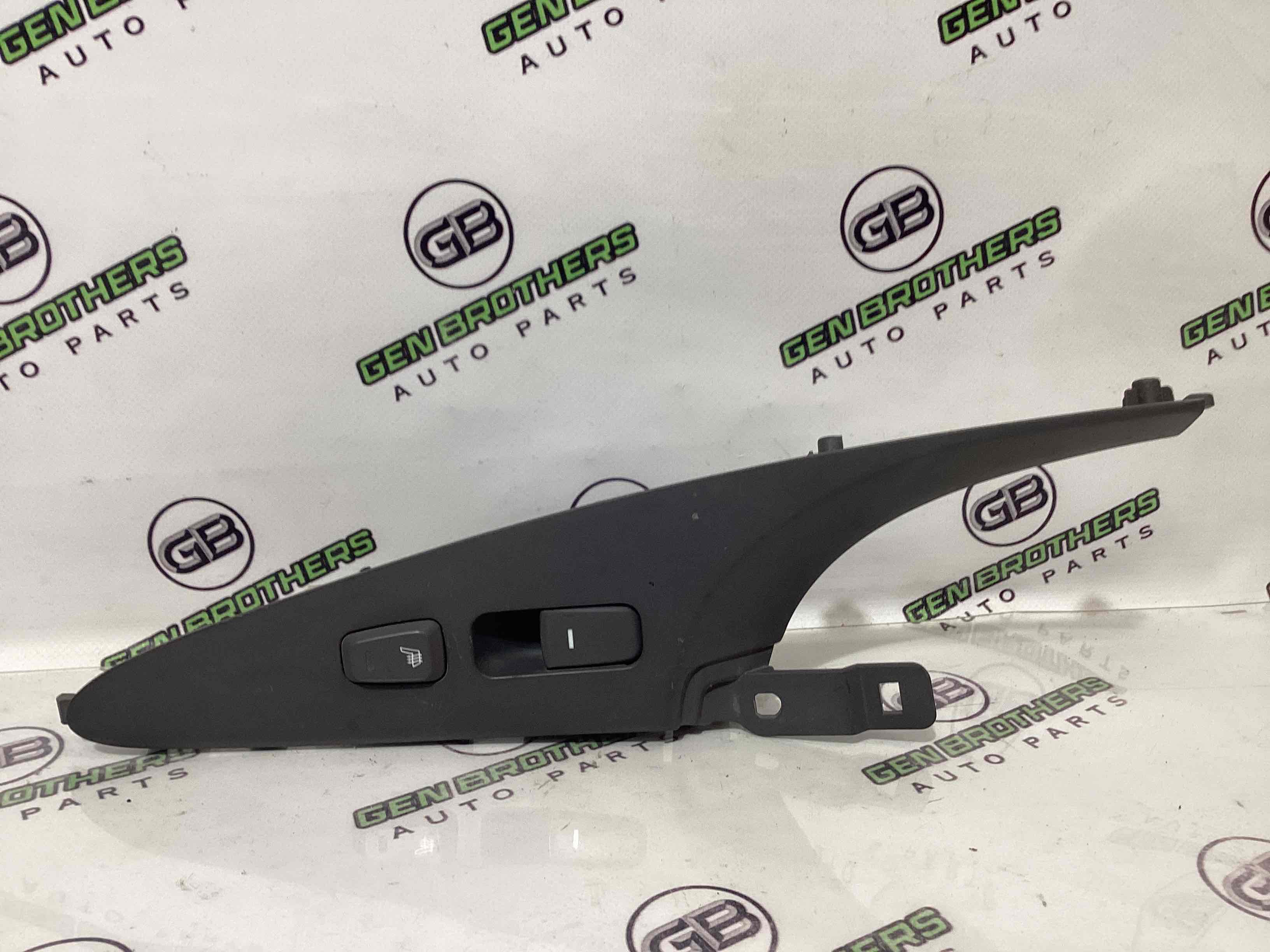 Кнопки керування склопідйомниками