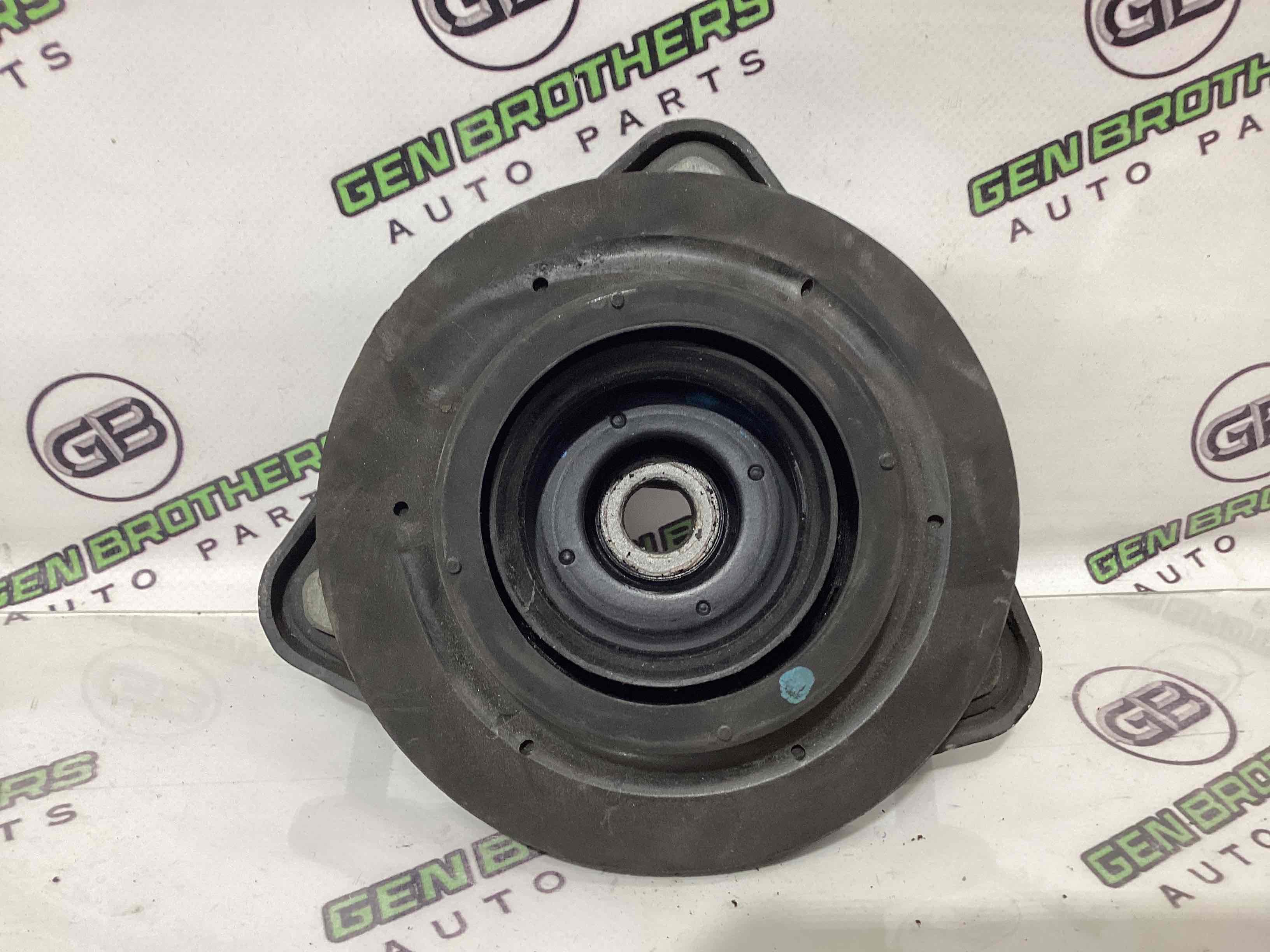 Опора переднього амортизатора